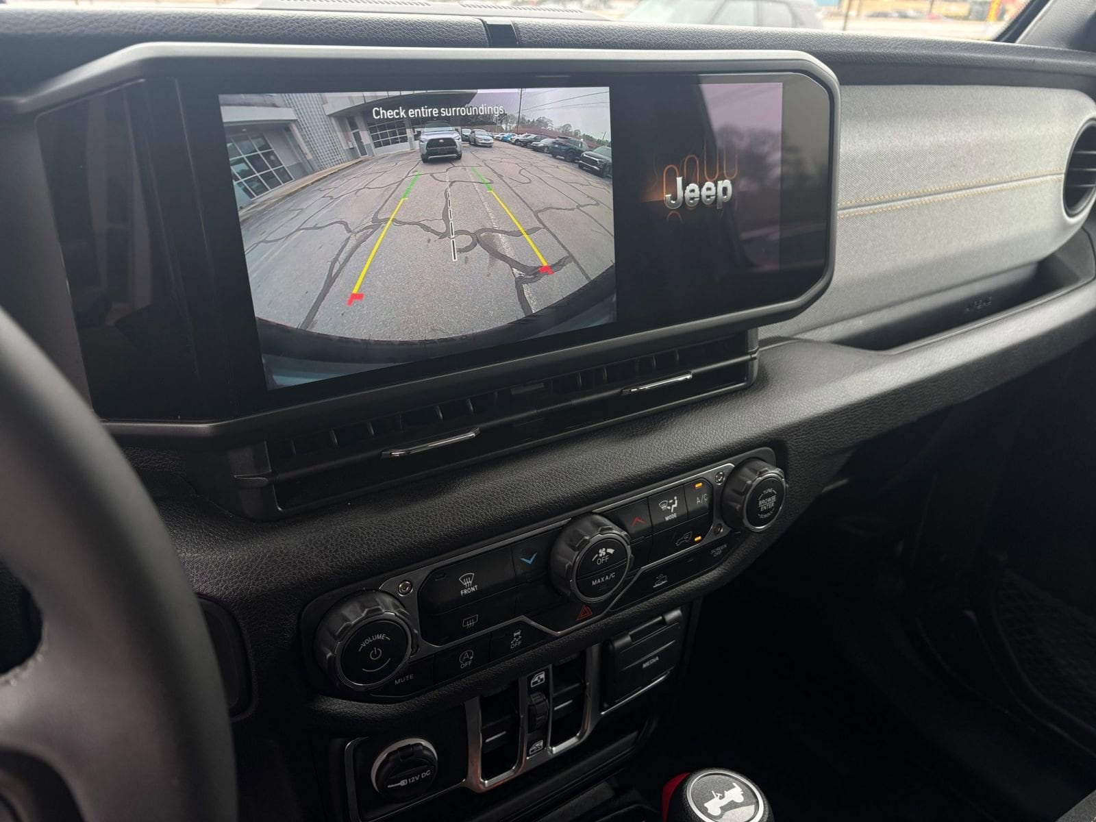 Thumbnail: 2025 Jeep Wrangler - 26