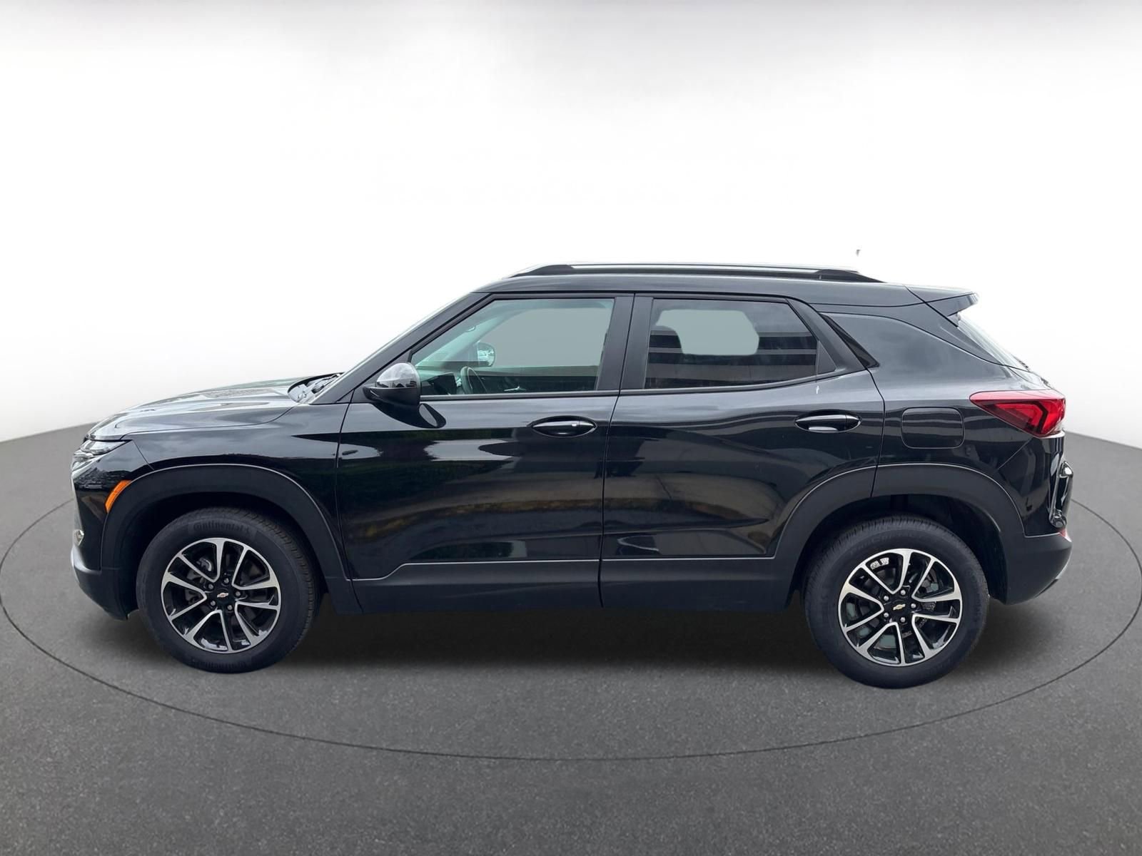 Thumbnail: 2025 Chevrolet TrailBlazer - 11