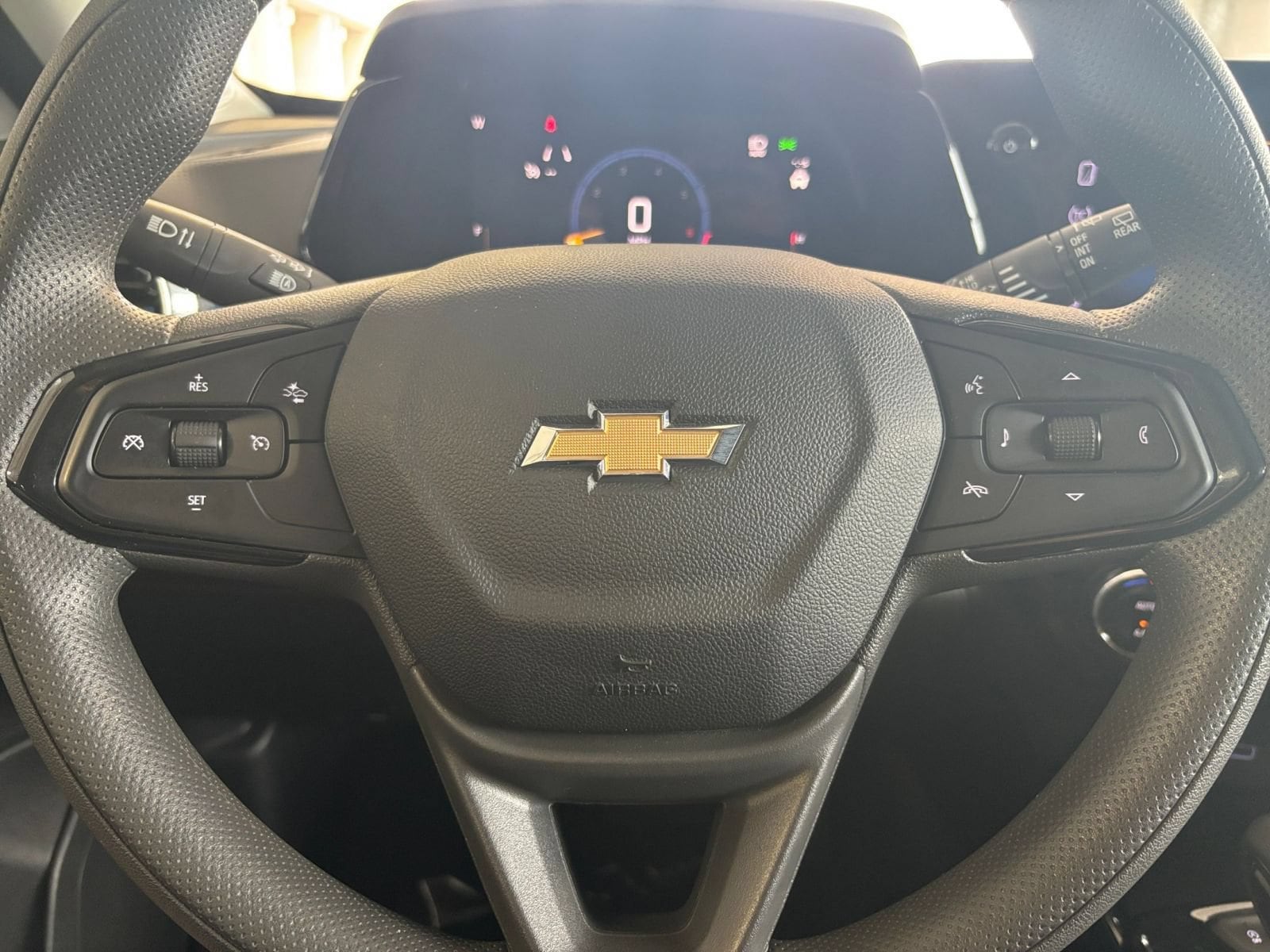 Thumbnail: 2025 Chevrolet Trax - 28