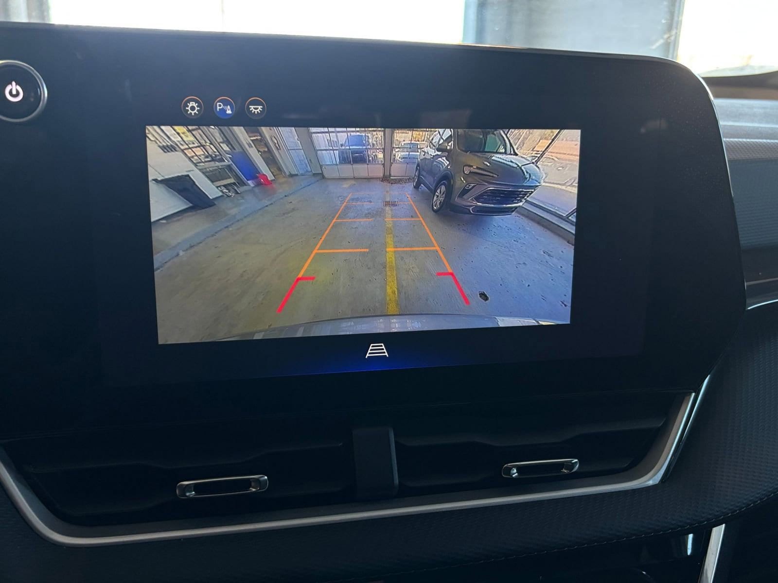 Thumbnail: 2025 Chevrolet Equinox - 17