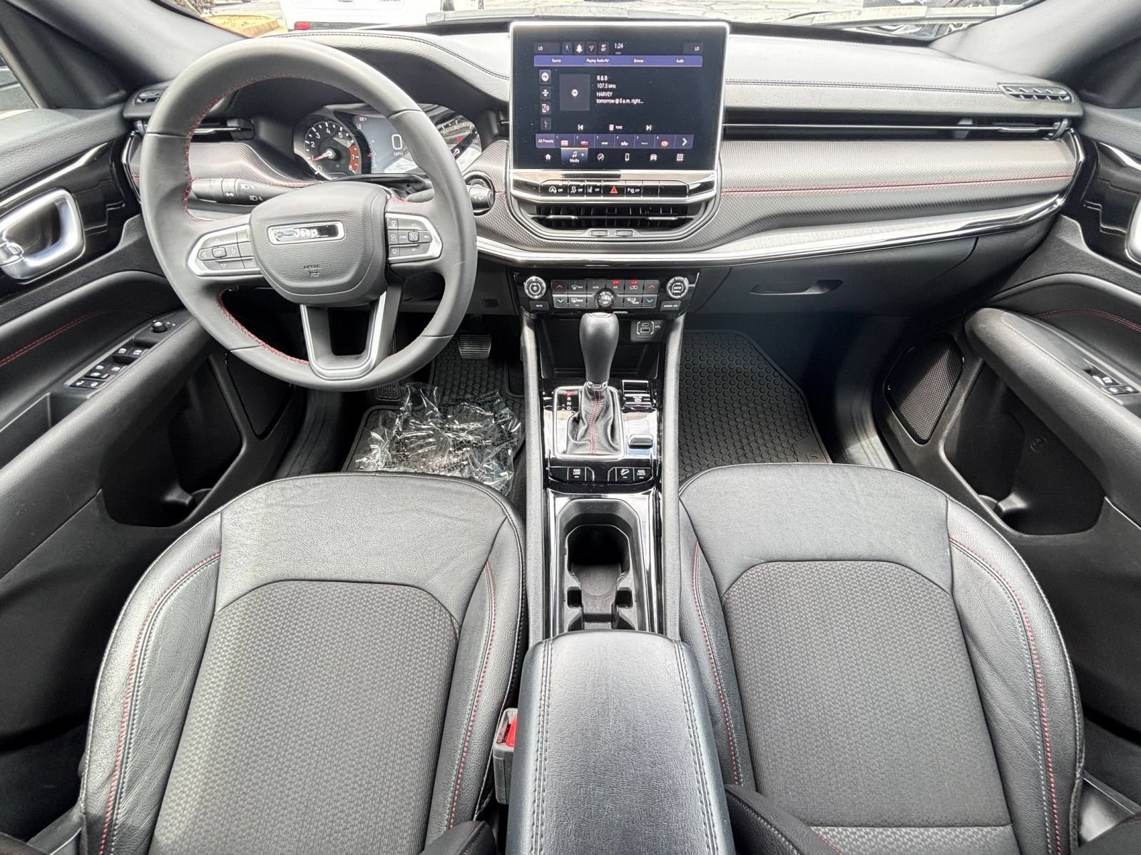 Thumbnail: 2025 Jeep Compass - 27