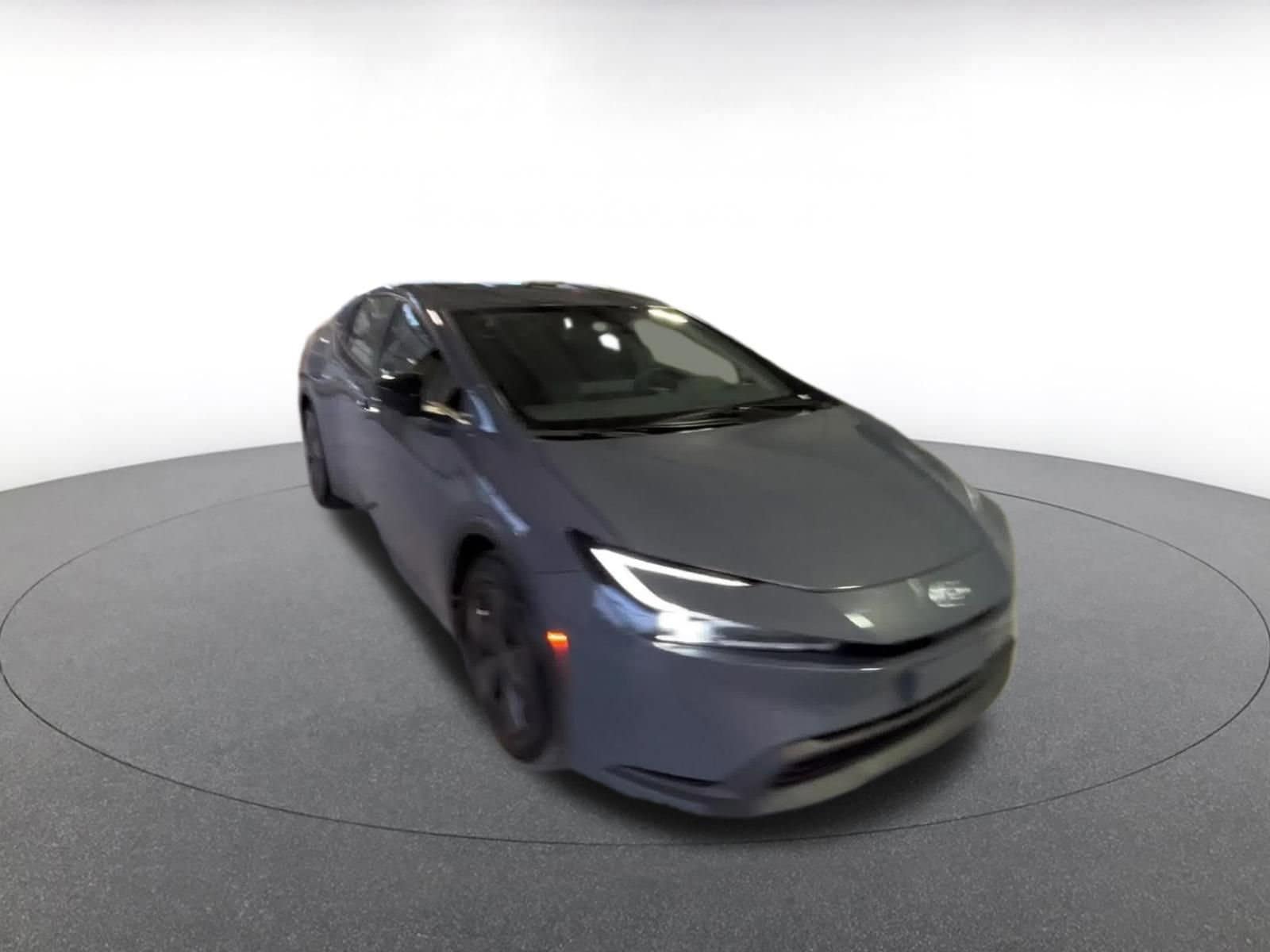 Thumbnail: 2025 Toyota Prius - 3