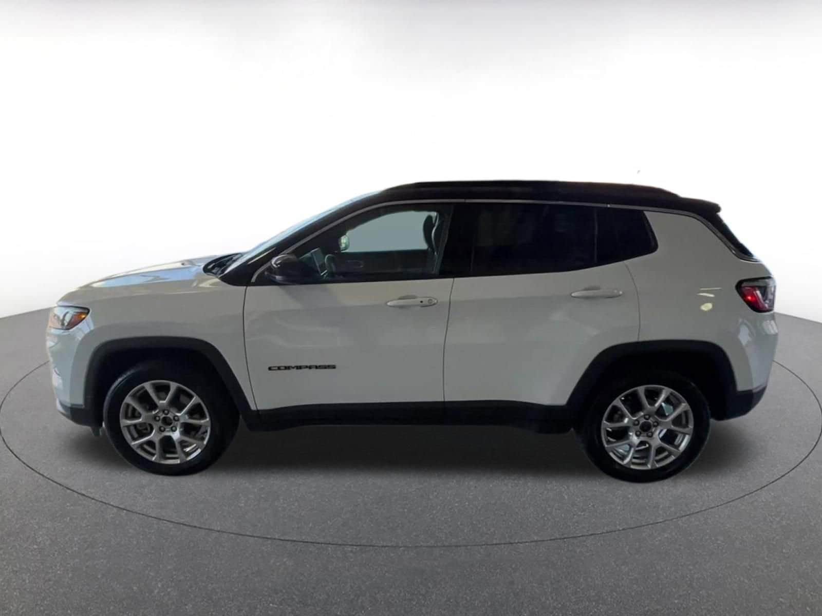 Thumbnail: 2025 Jeep Compass - 12