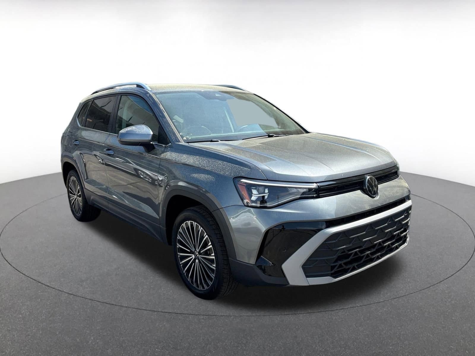 Thumbnail: 2025 Volkswagen Taos - 1