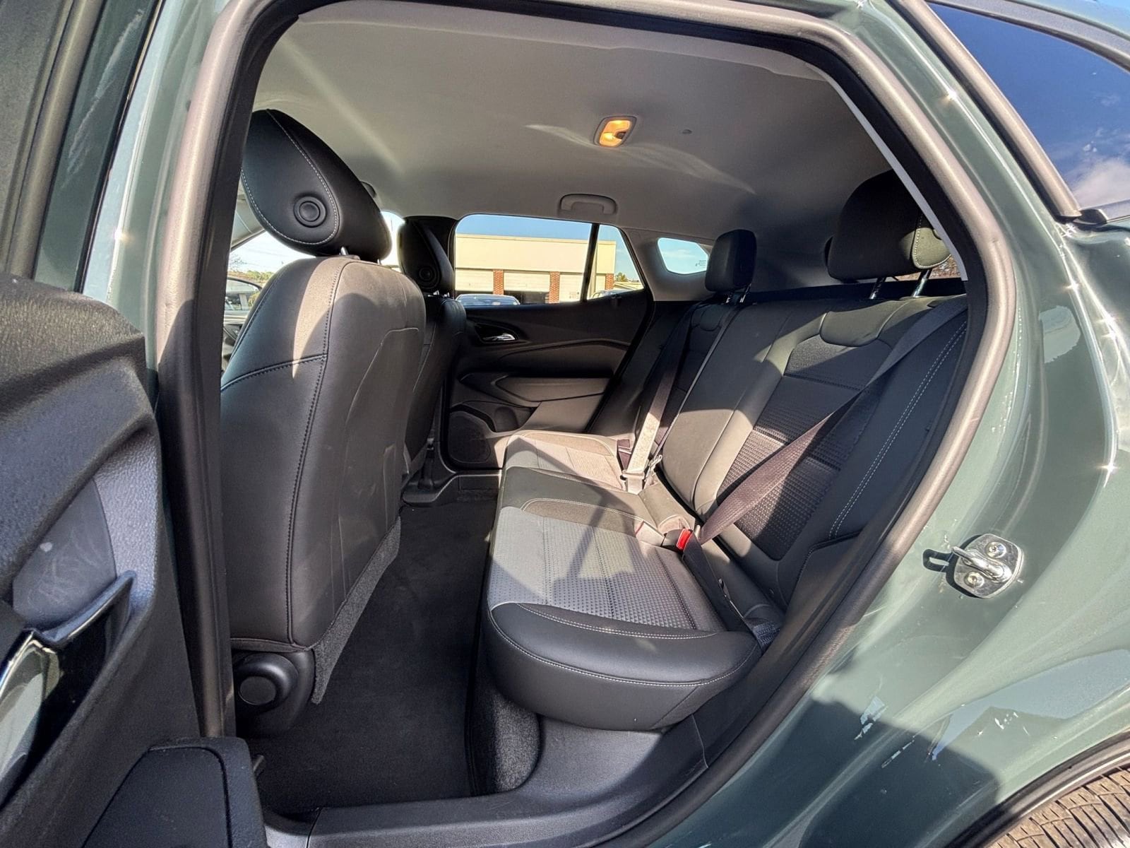 Thumbnail: 2025 Chevrolet Trax - 25