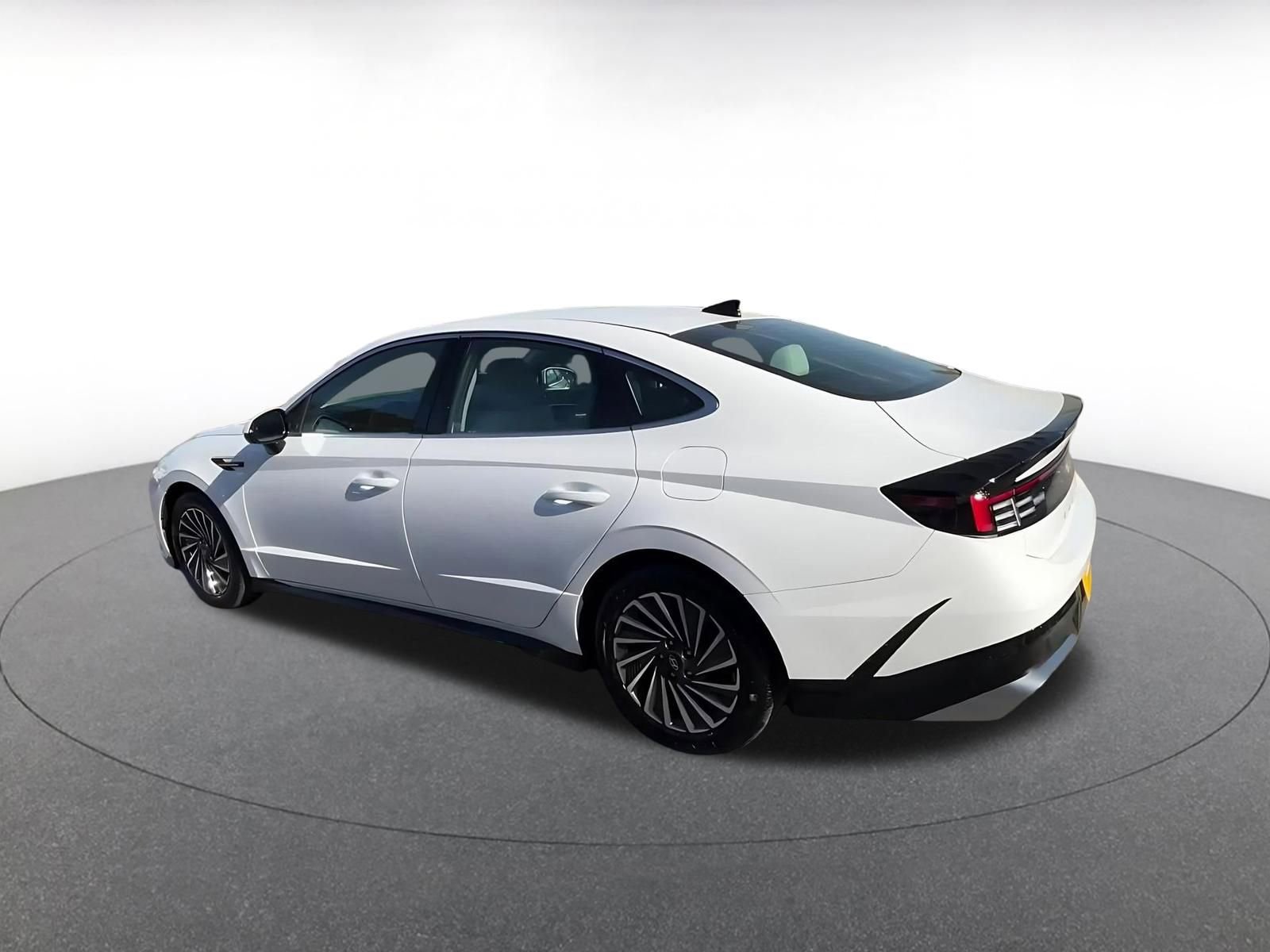 Thumbnail: 2025 Hyundai Sonata - 10