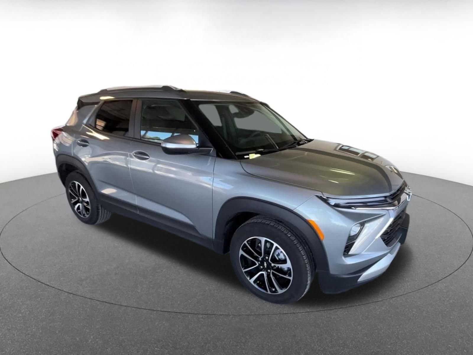 Thumbnail: 2025 Chevrolet TrailBlazer - 2