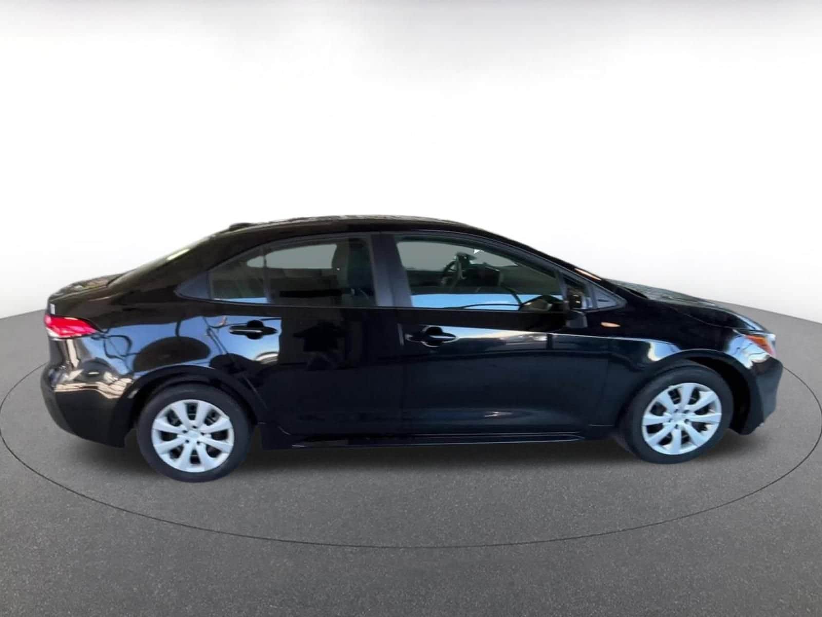 Thumbnail: 2025 Toyota Corolla - 15