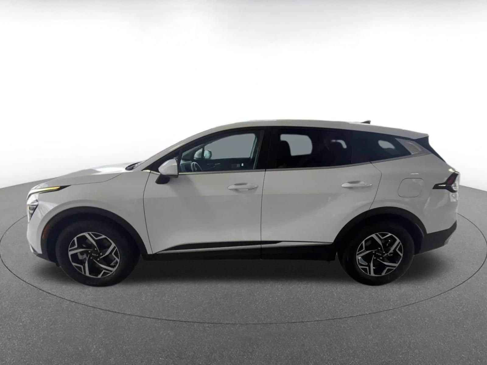 Thumbnail: 2025 Kia Sportage - 8