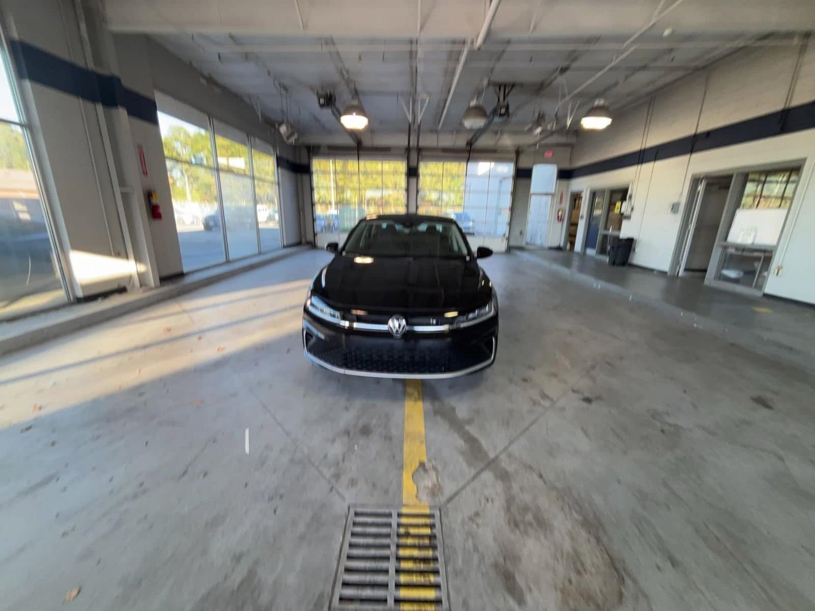 Thumbnail: 2025 Volkswagen Jetta - 15