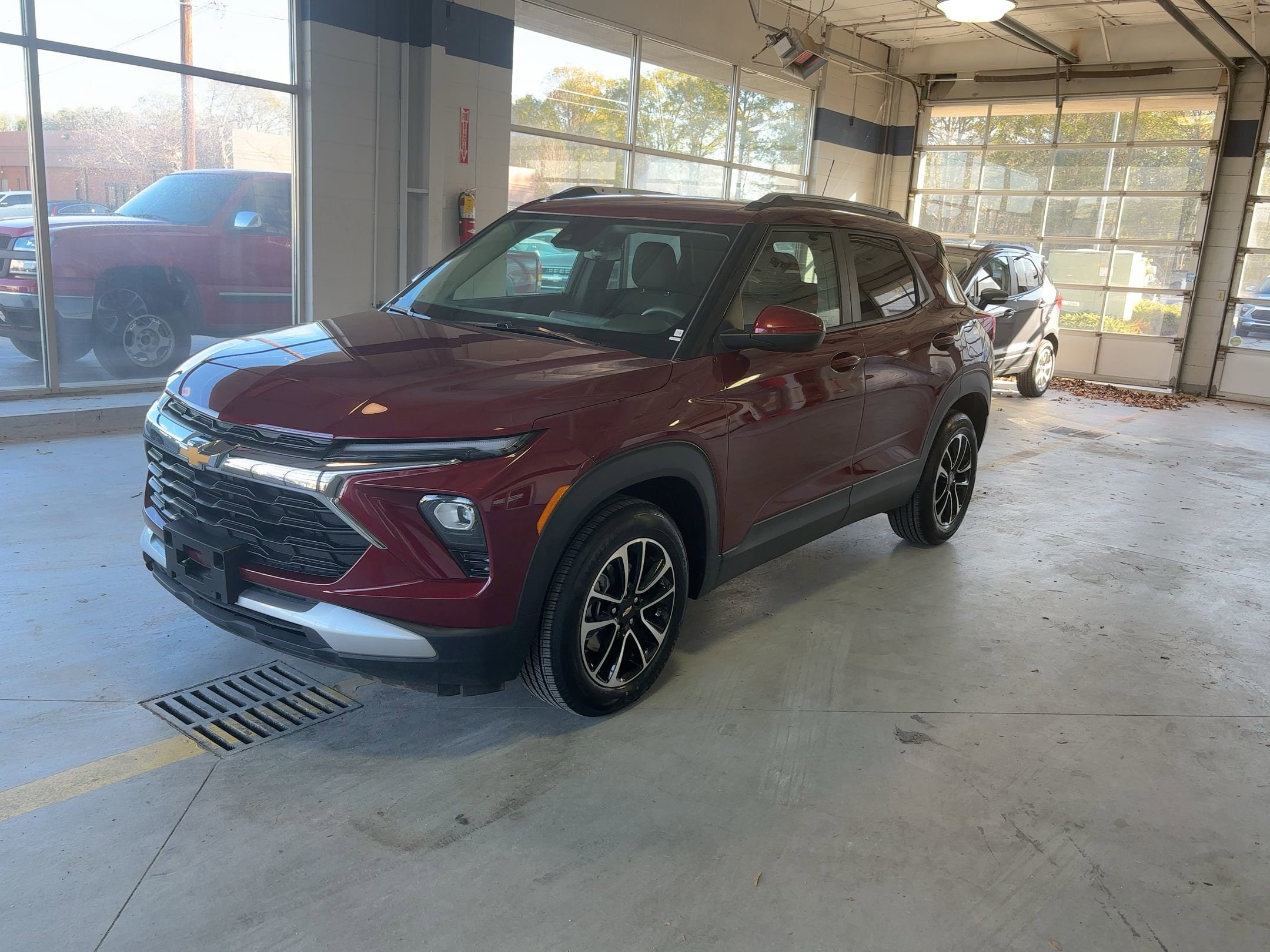 Thumbnail: 2025 Chevrolet TrailBlazer - 3