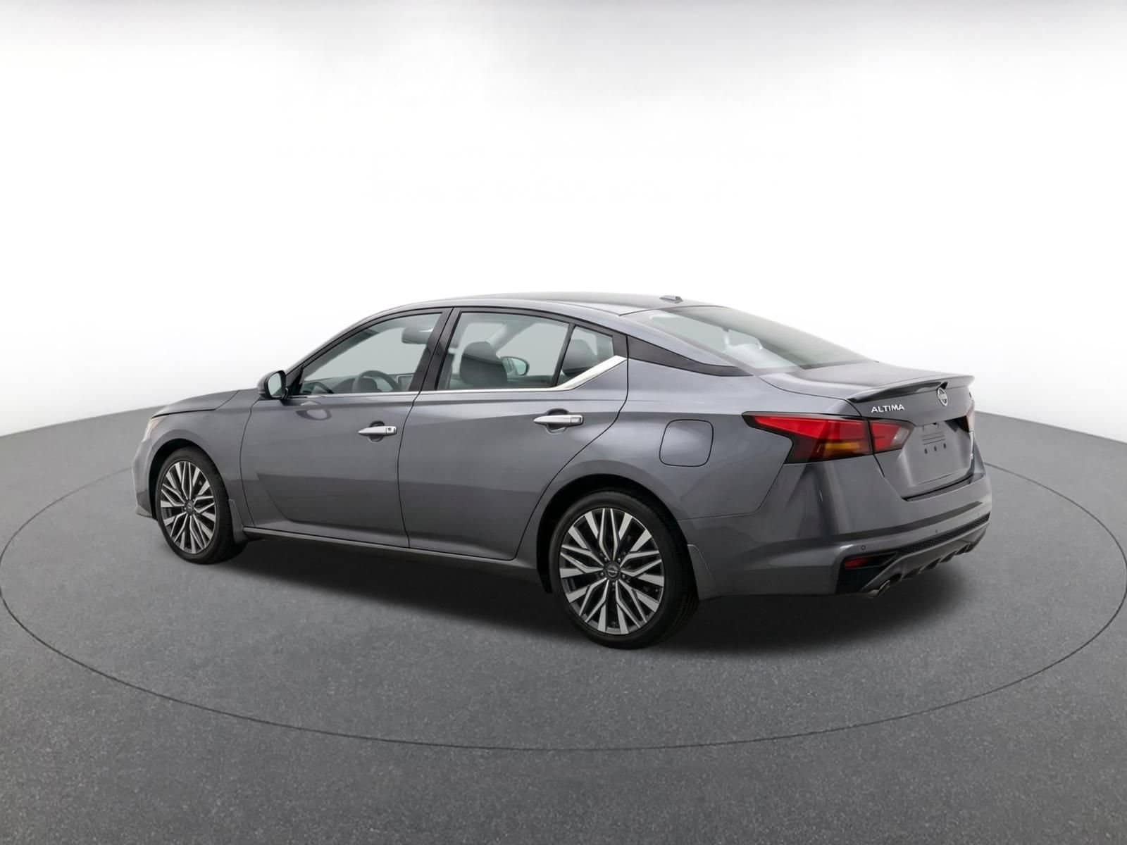Thumbnail: 2025 Nissan Altima - 6