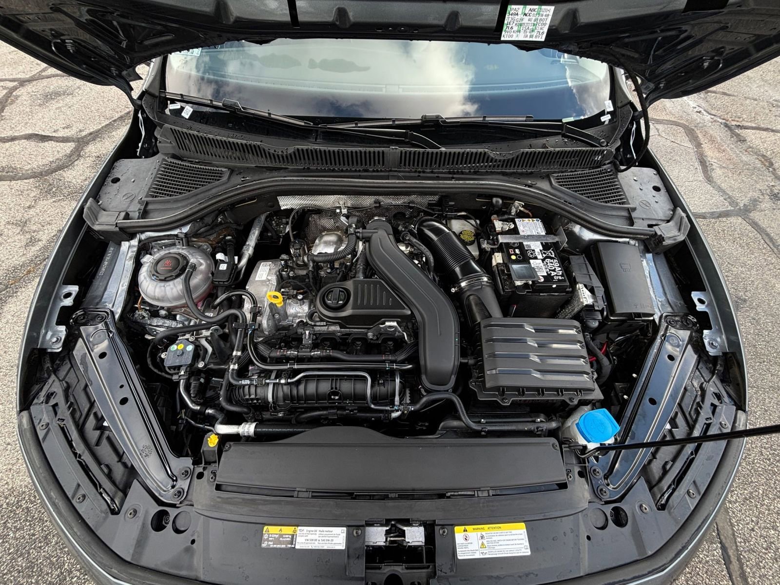 Thumbnail: 2025 Volkswagen Jetta - 32