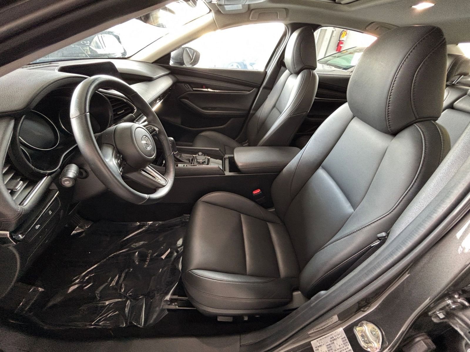 Thumbnail: 2025 Mazda Mazda3 - 26