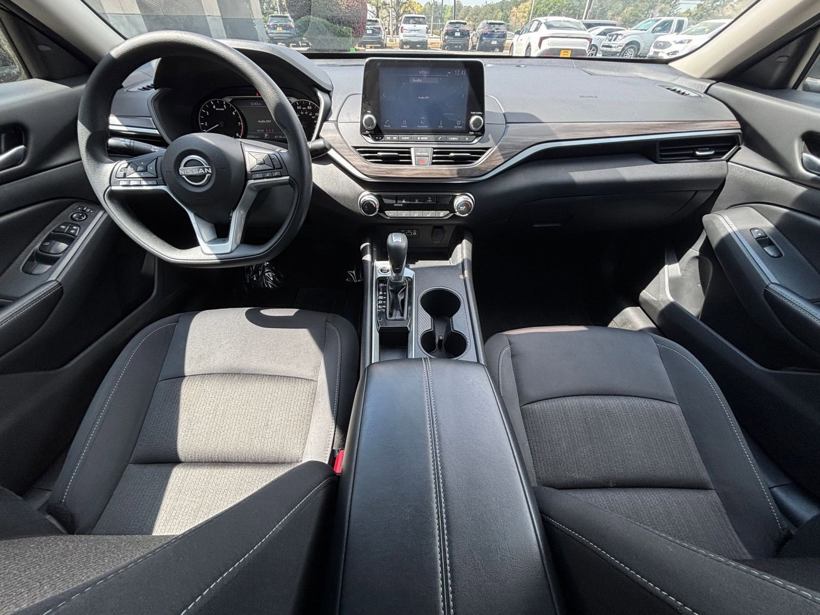 Thumbnail: 2025 Nissan Altima - 34