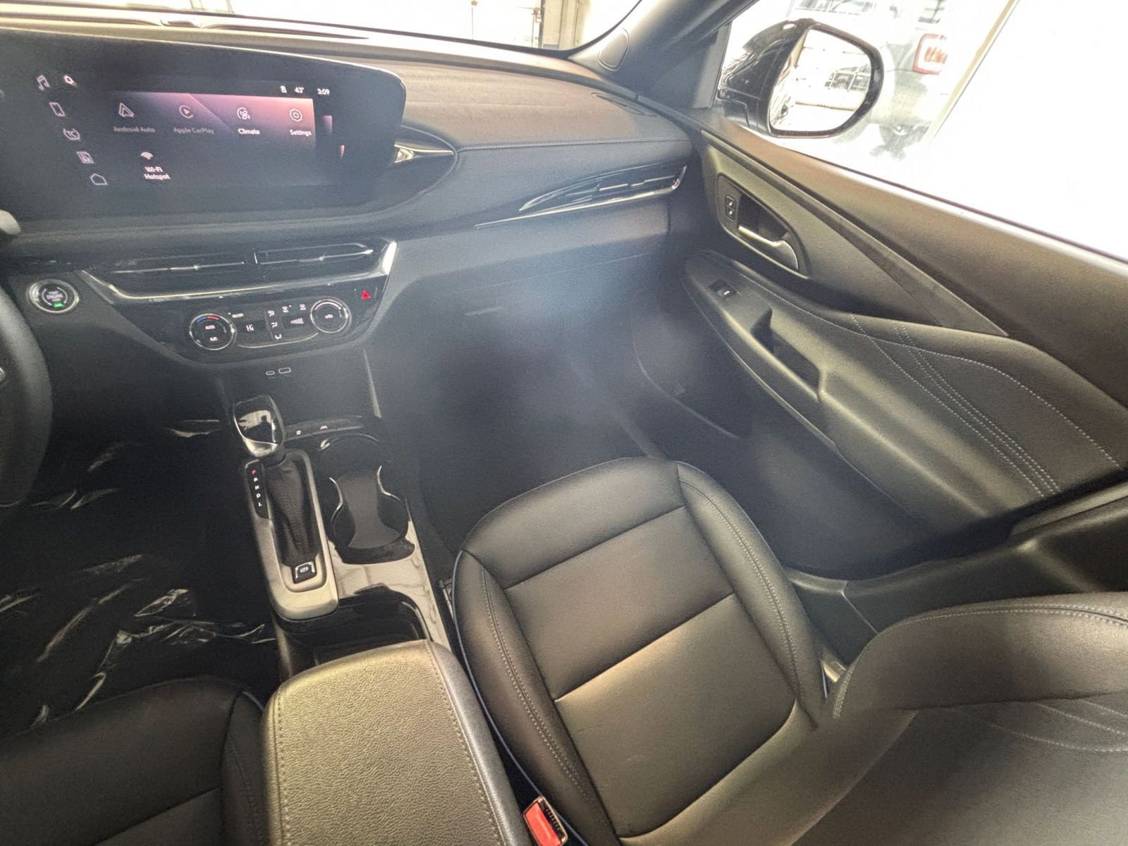 Thumbnail: 2025 Buick Envista - 35