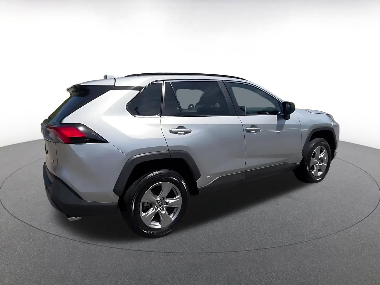 Thumbnail: 2025 Toyota RAV4 - 13