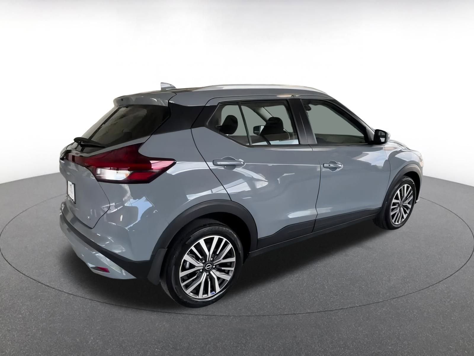 Thumbnail: 2024 Nissan Kicks - 15