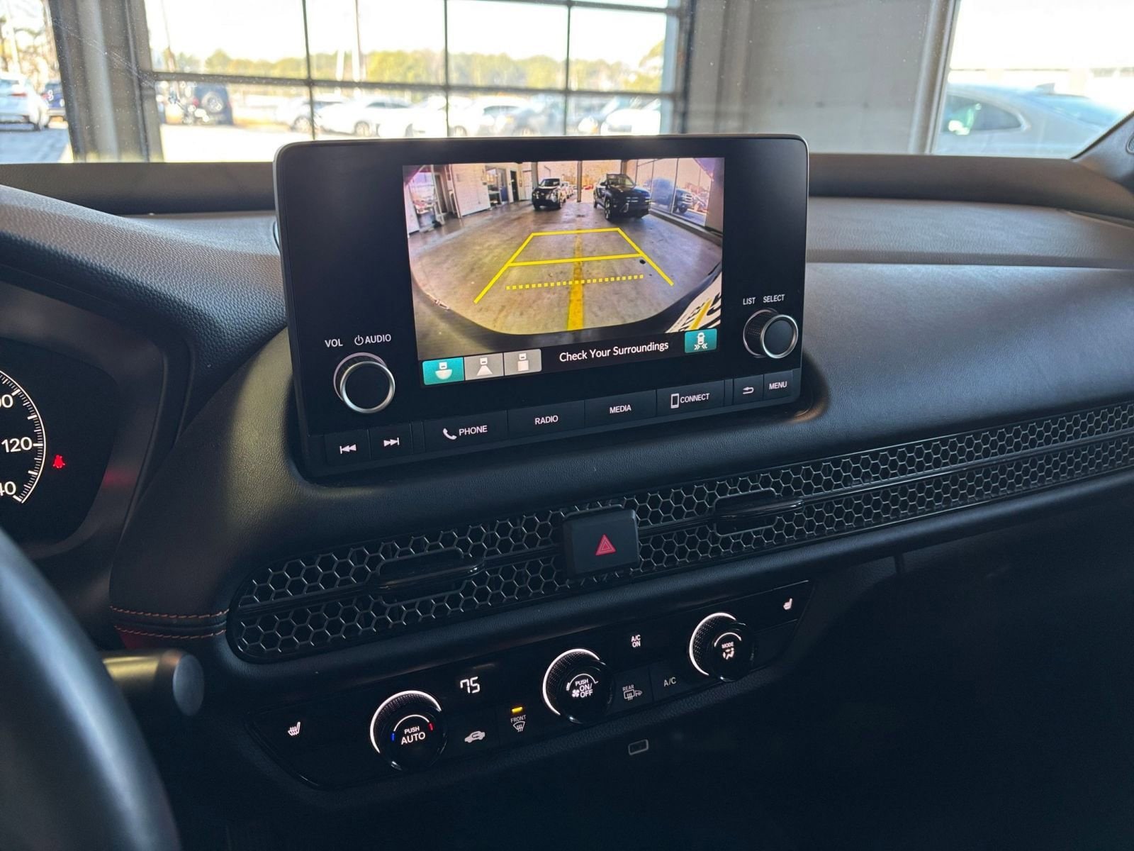 Thumbnail: 2025 Honda HR-V - 22