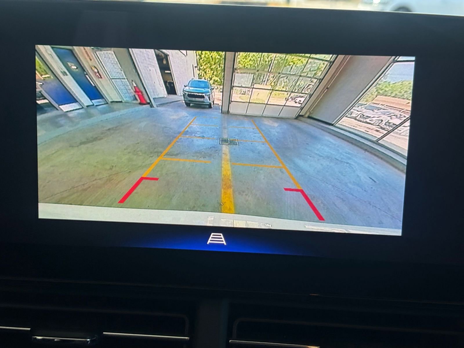 Thumbnail: 2025 Chevrolet Trax - 29