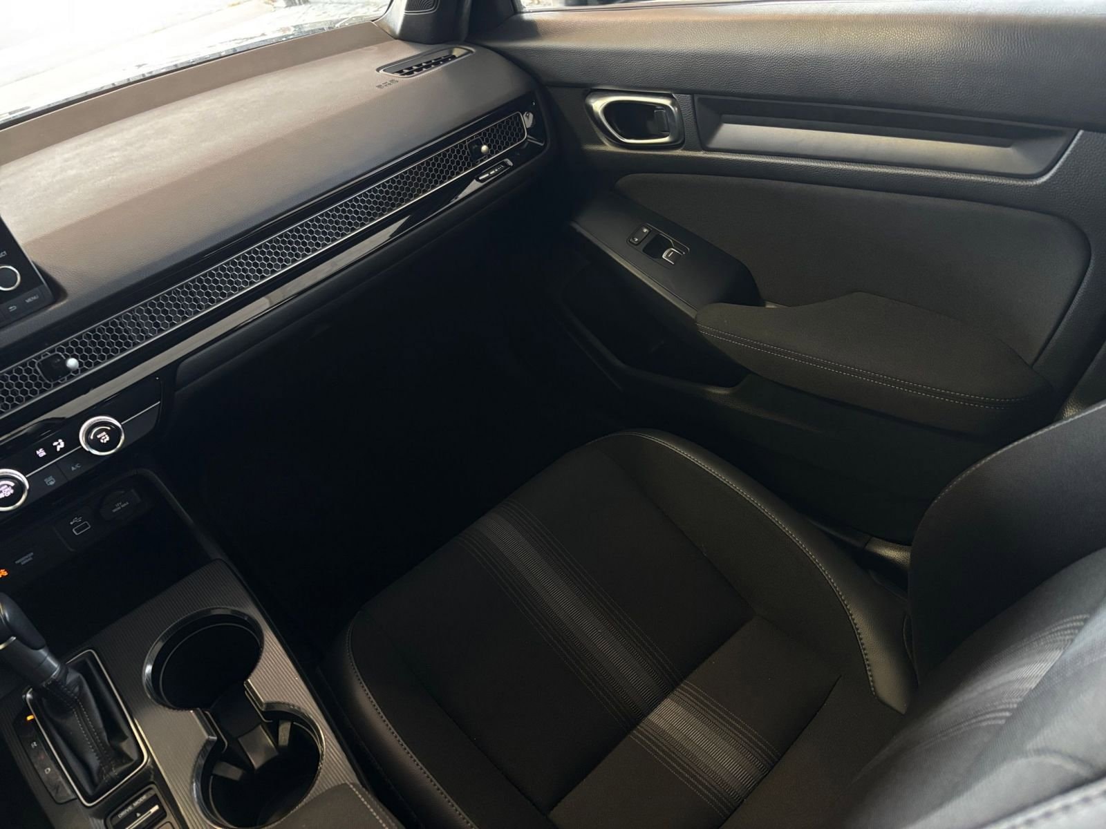 Thumbnail: 2024 Honda Civic - 33