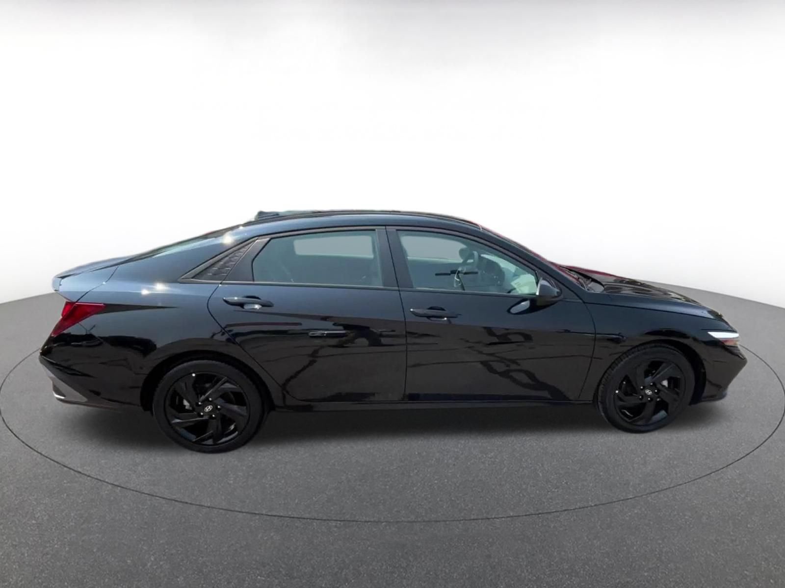 Thumbnail: 2026 Hyundai Elantra - 15