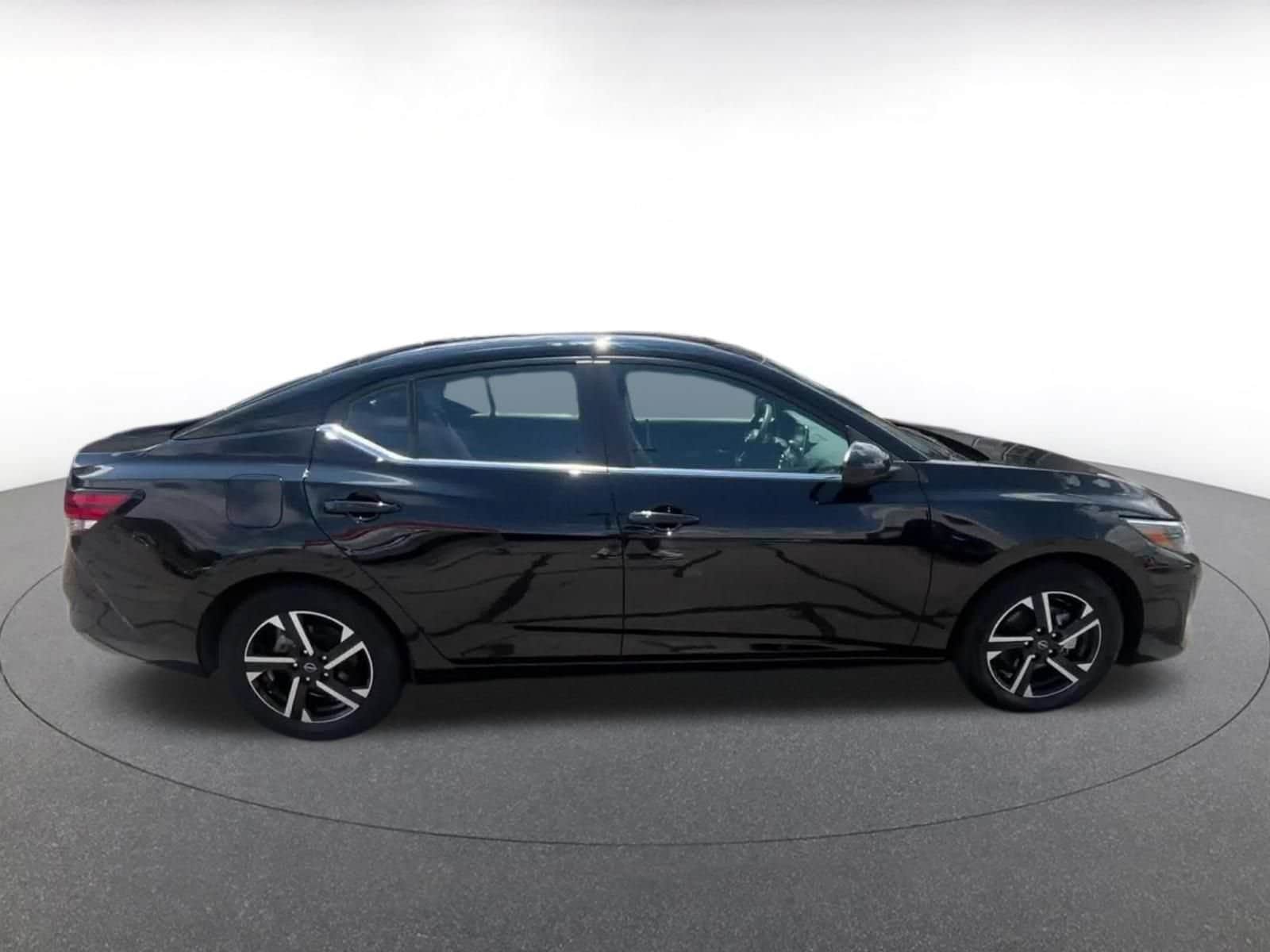 Thumbnail: 2025 Nissan Sentra - 16