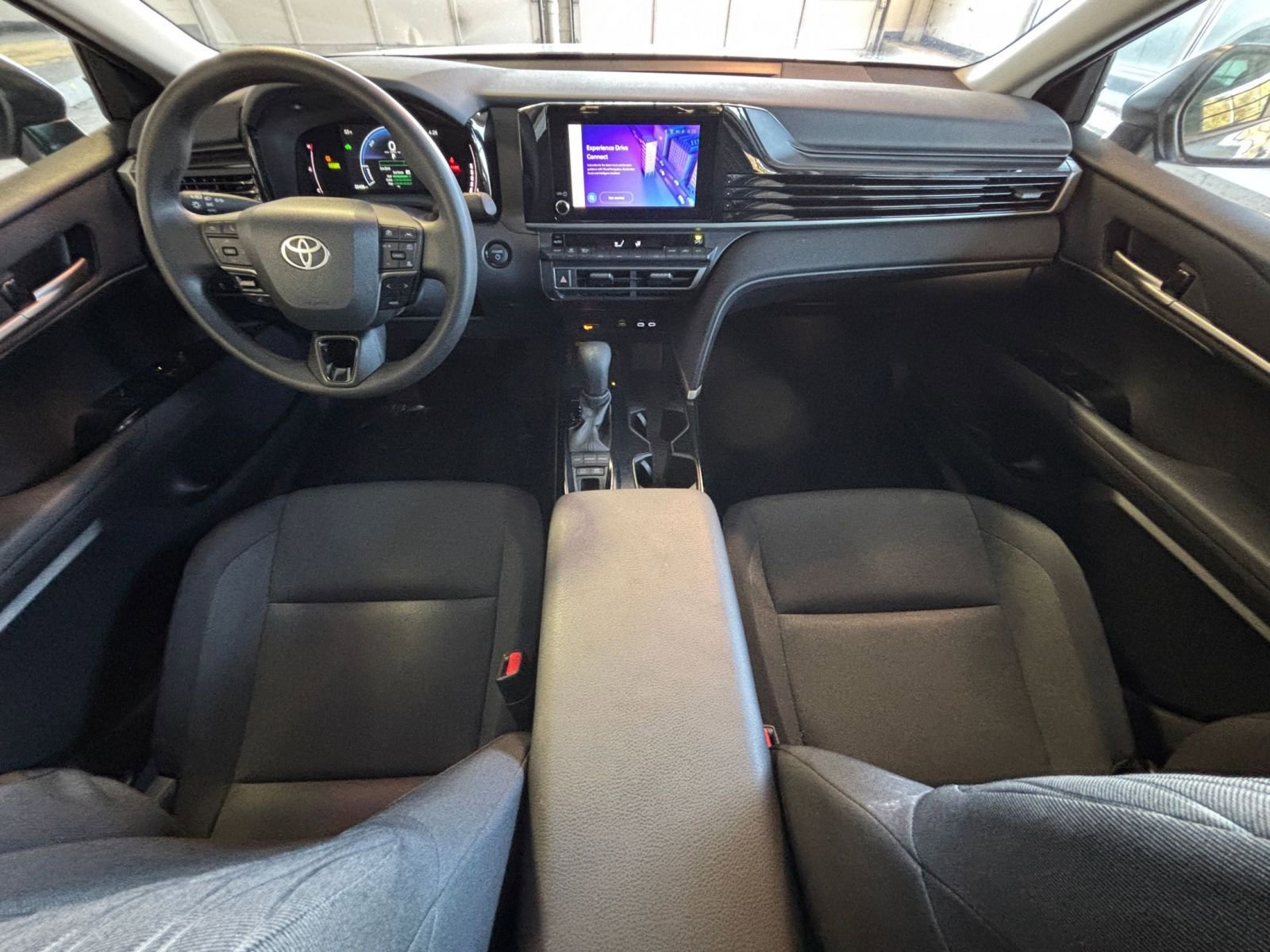 Thumbnail: 2025 Toyota Camry - 32