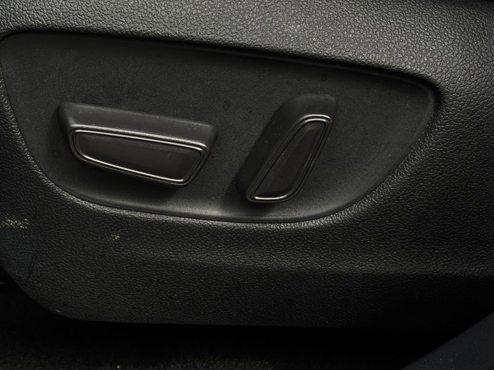 Thumbnail: 2025 Toyota Highlander - 22