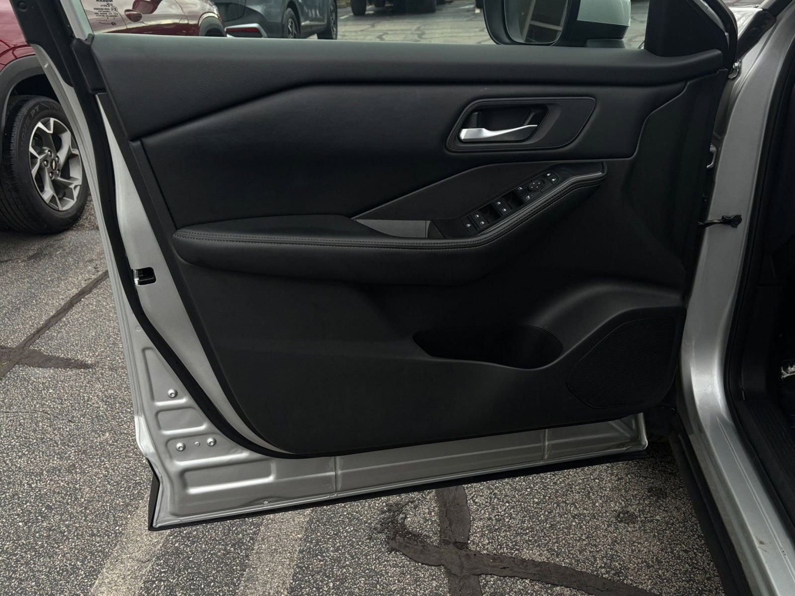 Thumbnail: 2025 Nissan Rogue - 18