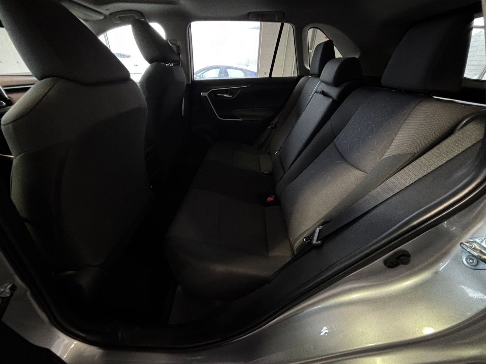 Thumbnail: 2025 Toyota RAV4 - 28