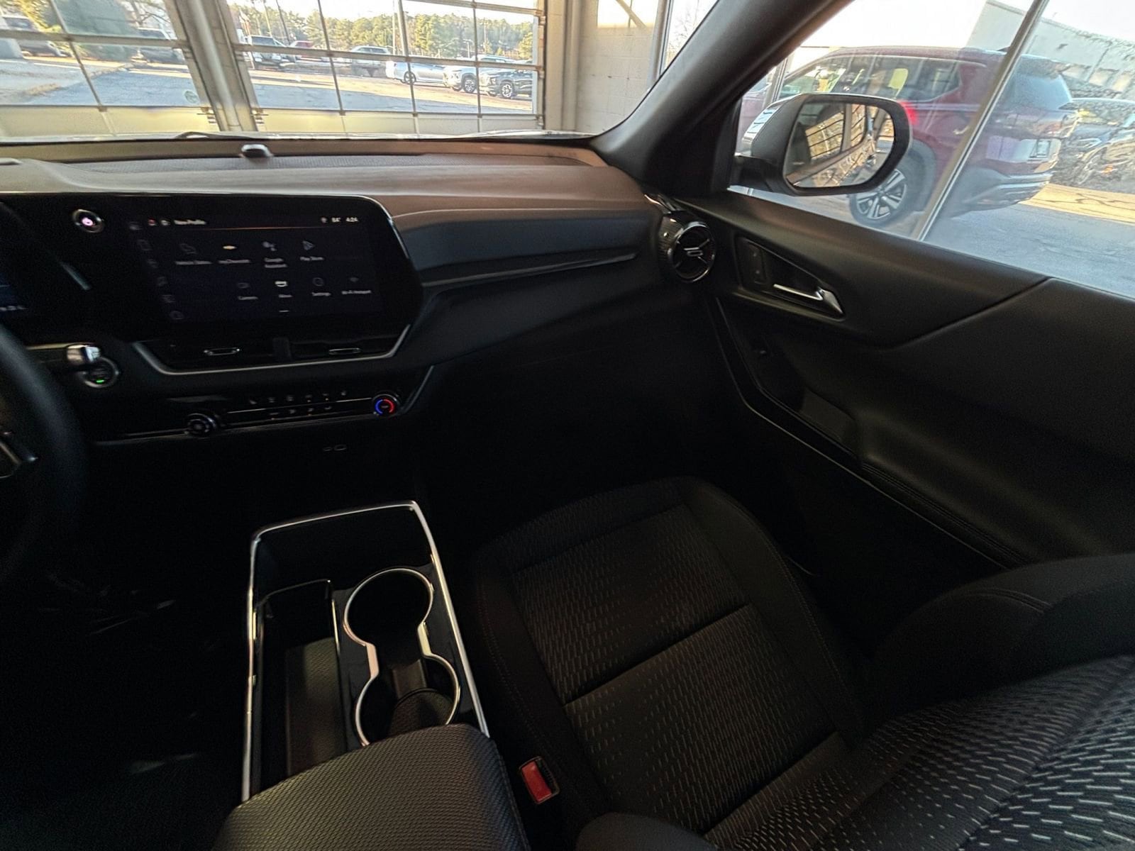 Thumbnail: 2025 Chevrolet Equinox - 34