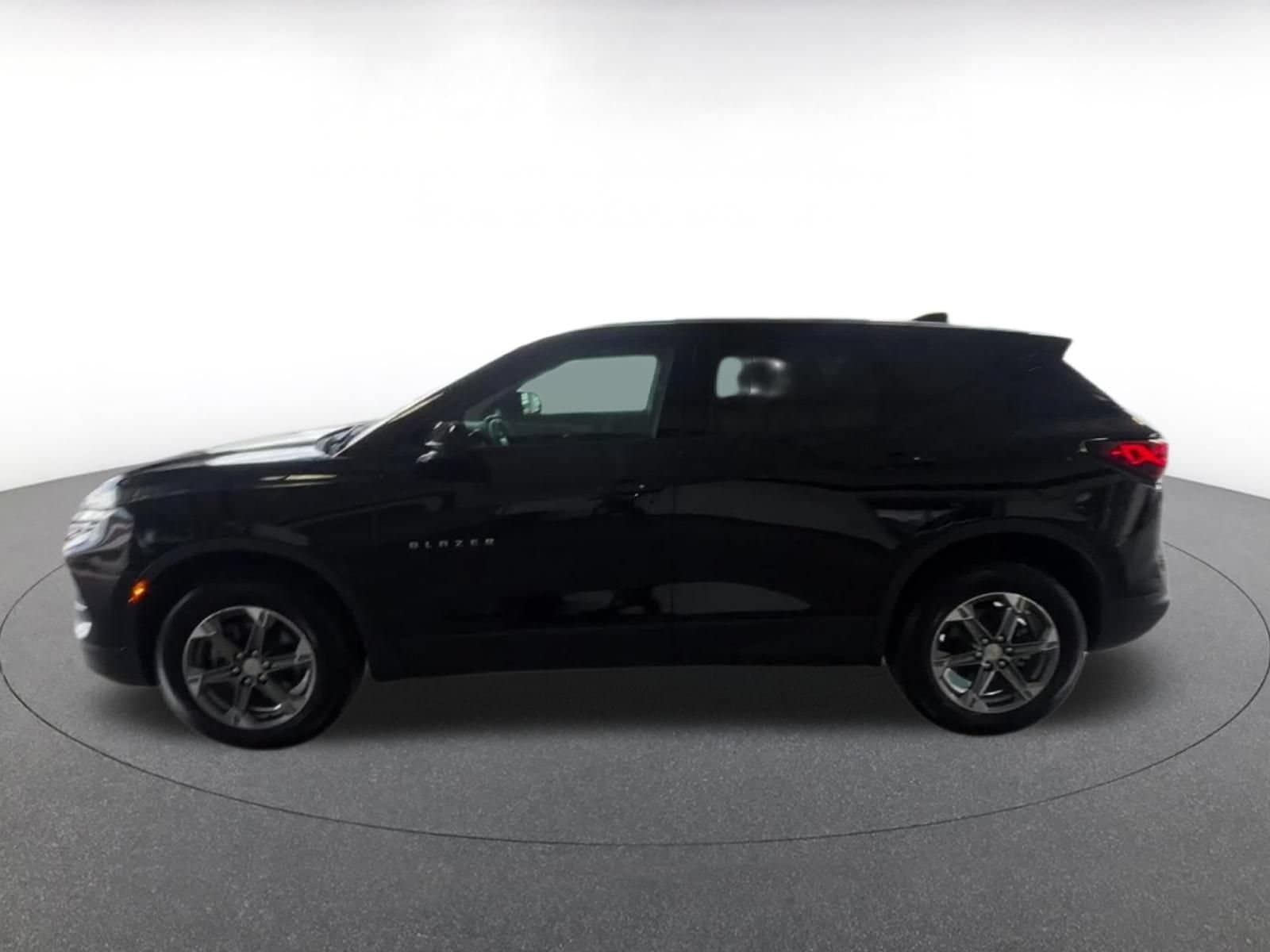 Thumbnail: 2025 Chevrolet Blazer - 8