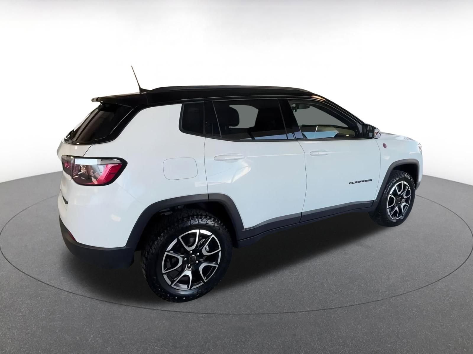 Thumbnail: 2025 Jeep Compass - 13