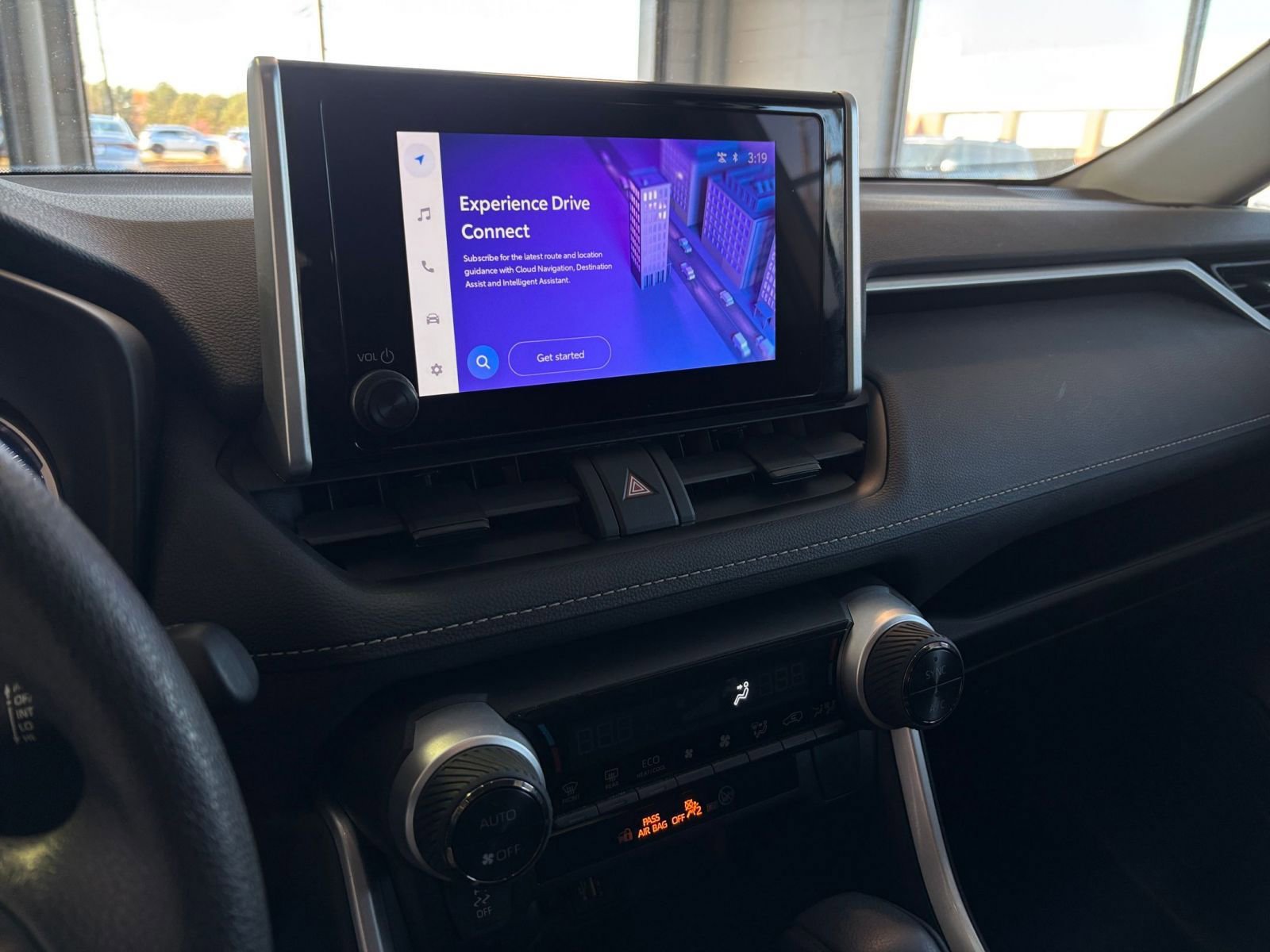 Thumbnail: 2025 Toyota RAV4 - 21