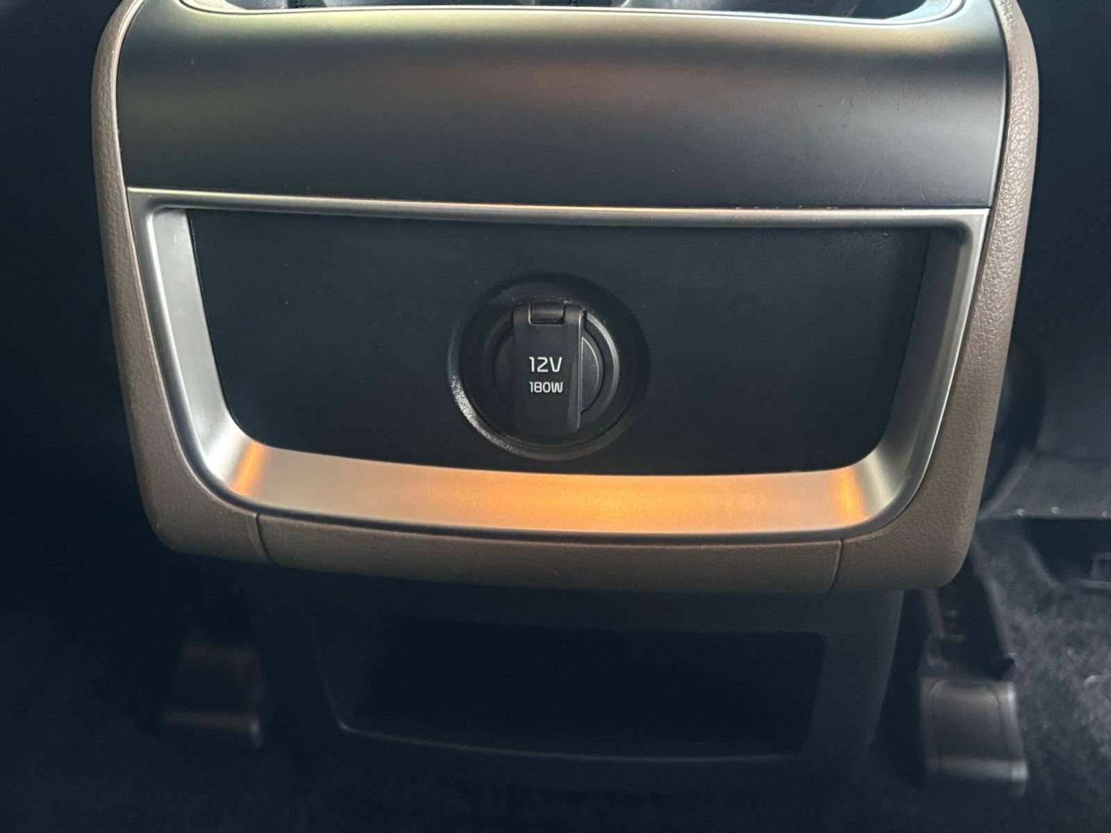 Thumbnail: 2026 Kia Carnival - 25