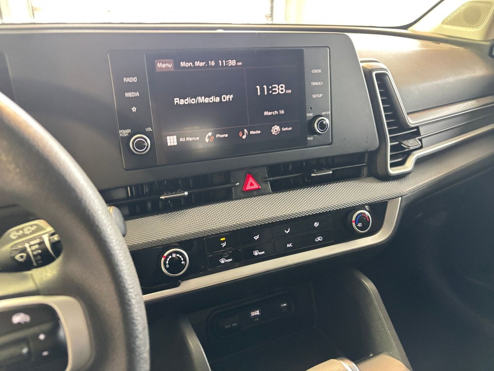 Thumbnail: 2025 Kia Sportage - 26