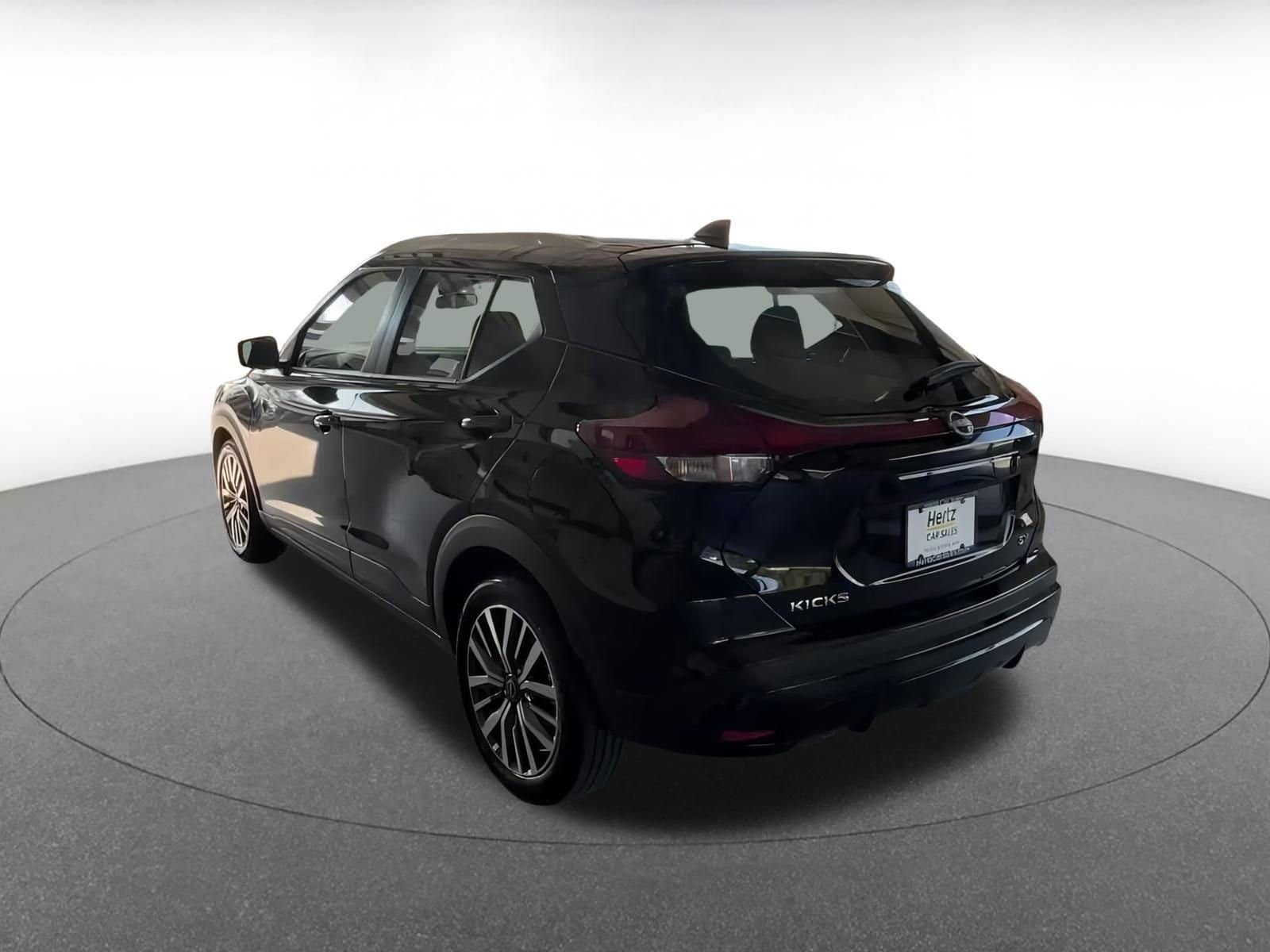 Thumbnail: 2024 Nissan Kicks - 10