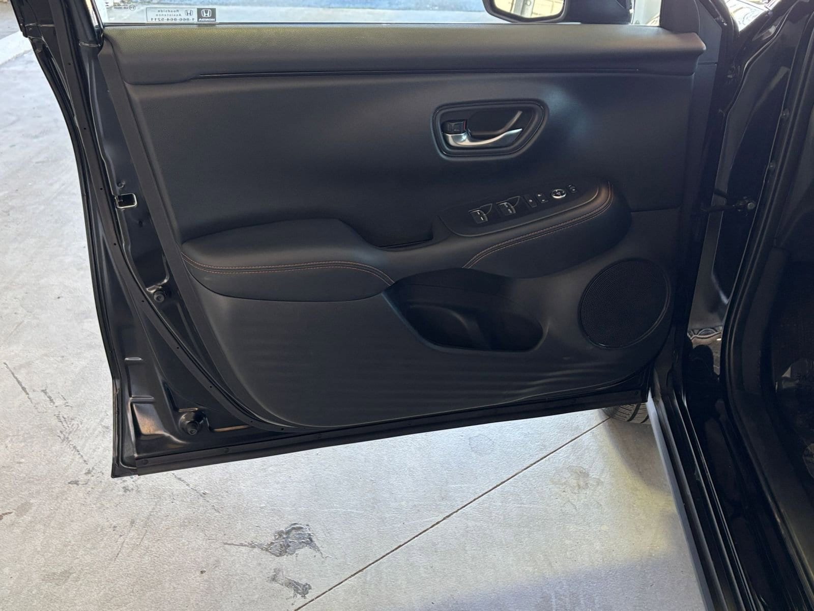 Thumbnail: 2025 Honda HR-V - 18