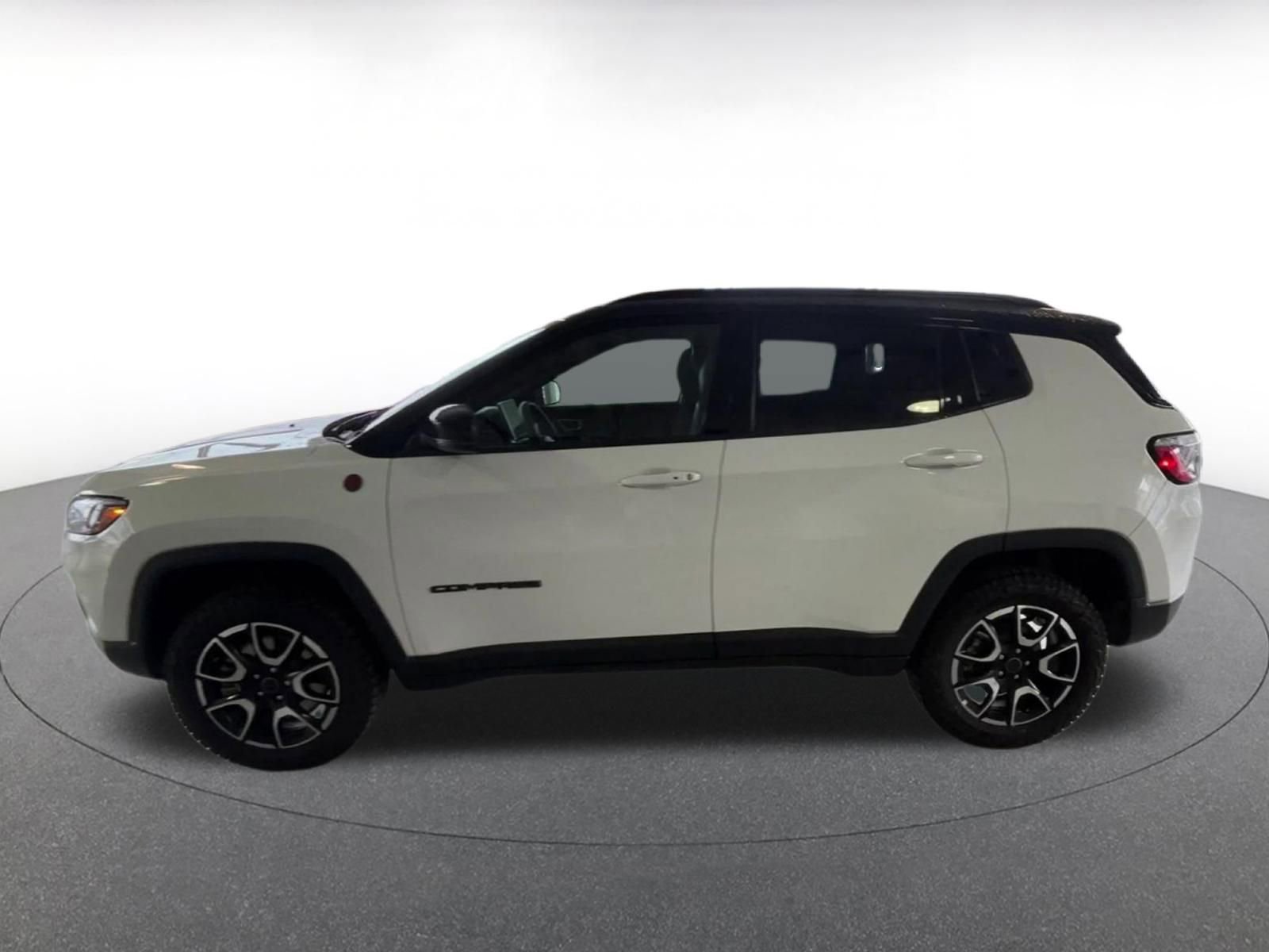 Thumbnail: 2025 Jeep Compass - 12