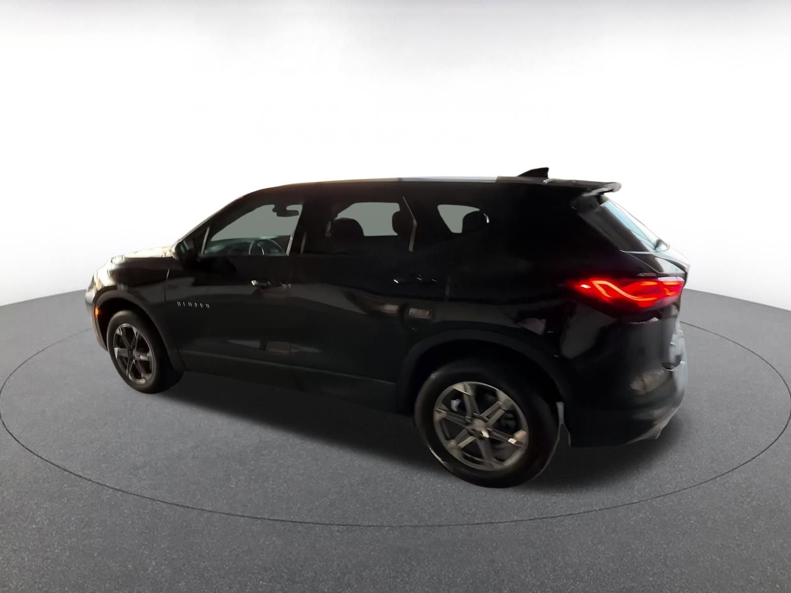 Thumbnail: 2023 Chevrolet Blazer - 10