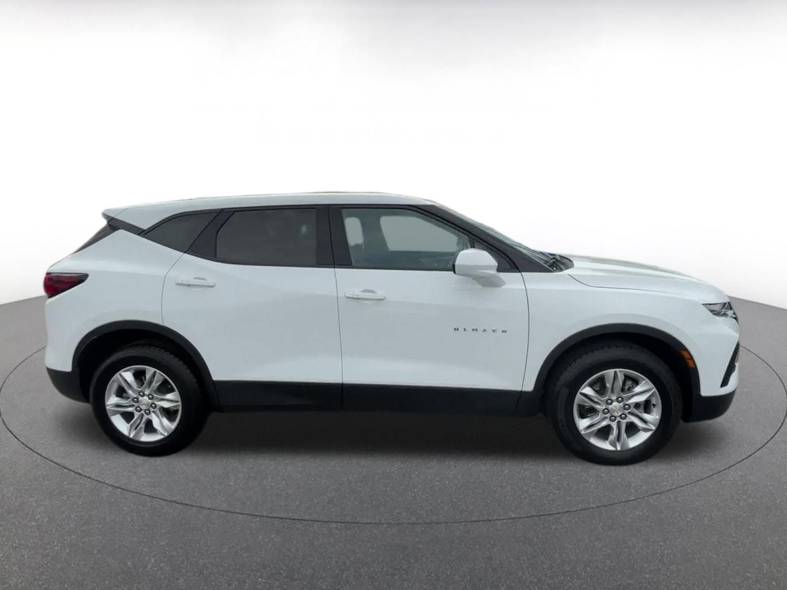 Thumbnail: 2022 Chevrolet Blazer - 16