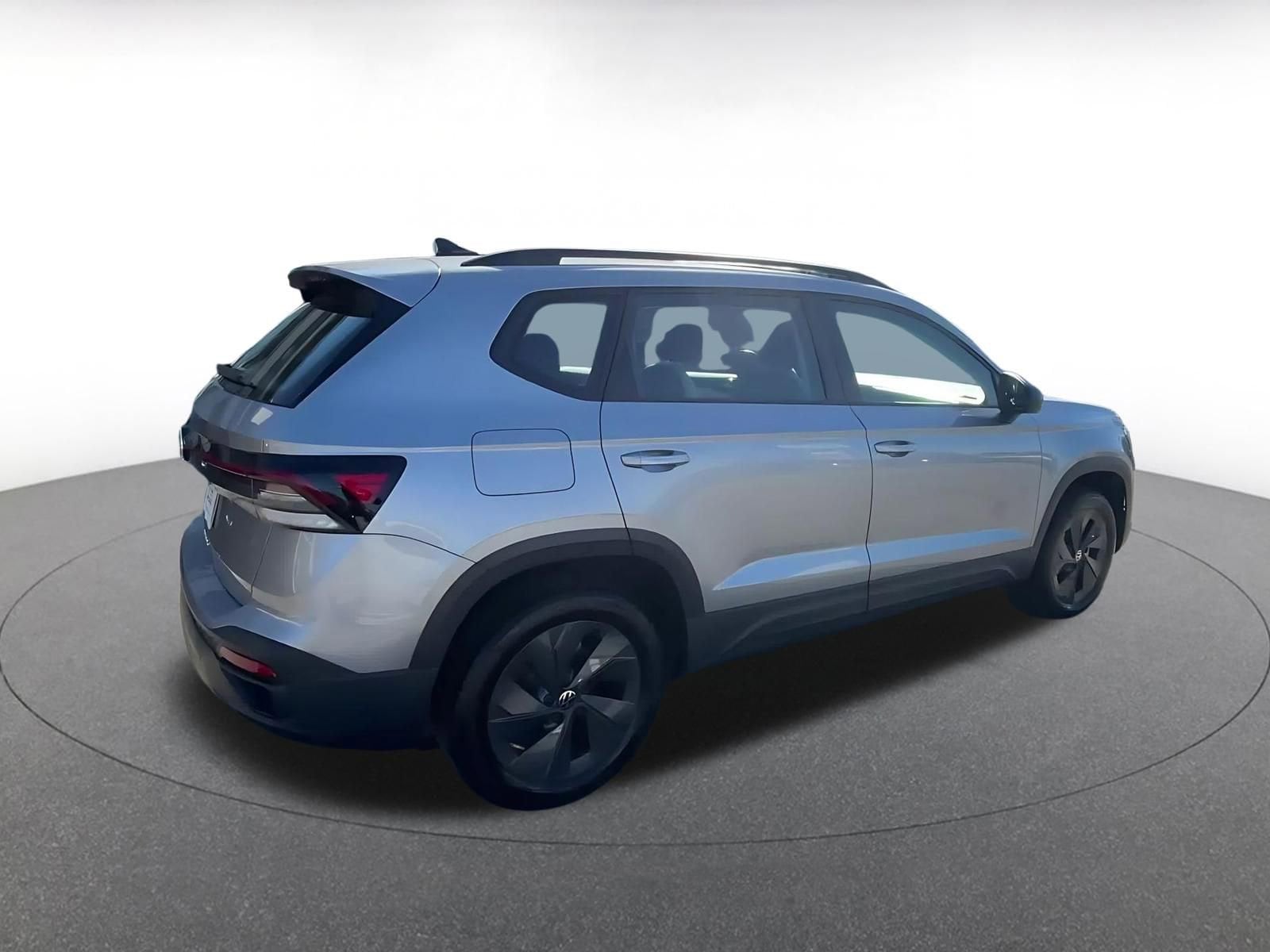 Thumbnail: 2025 Volkswagen Taos - 13