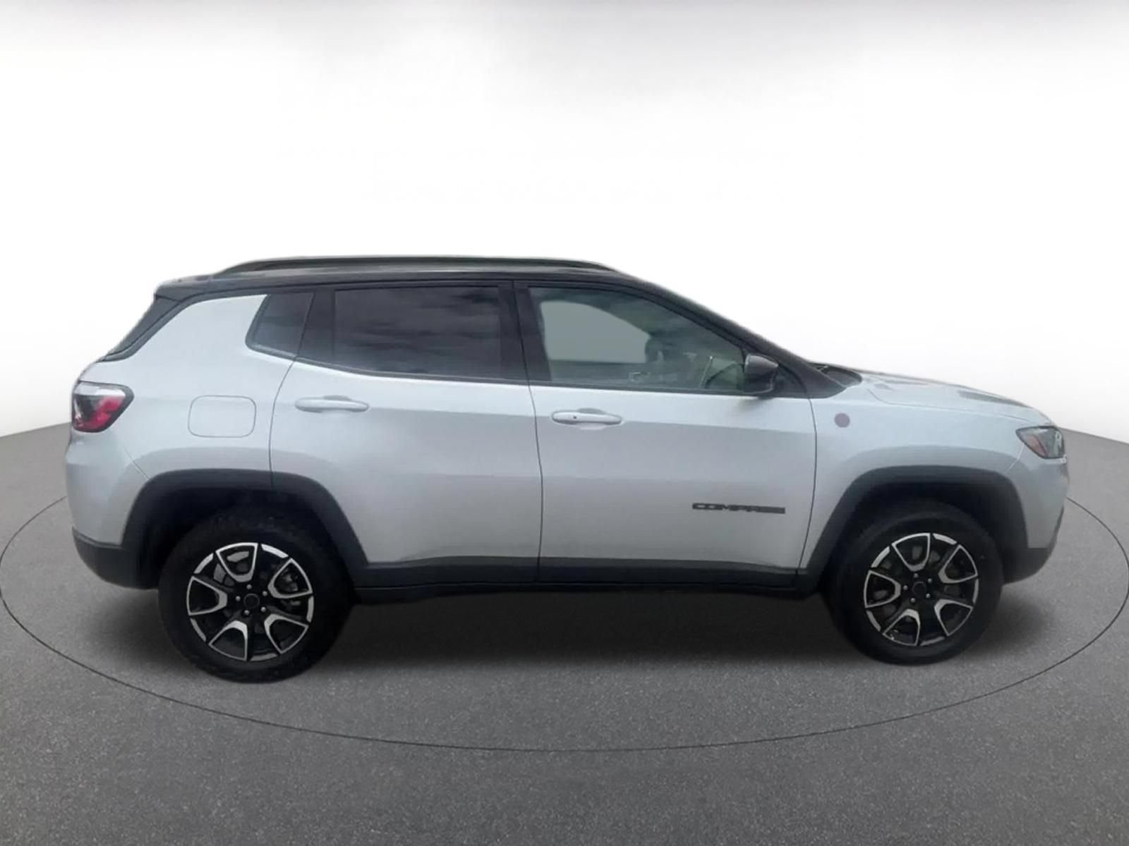 Thumbnail: 2025 Jeep Compass - 13