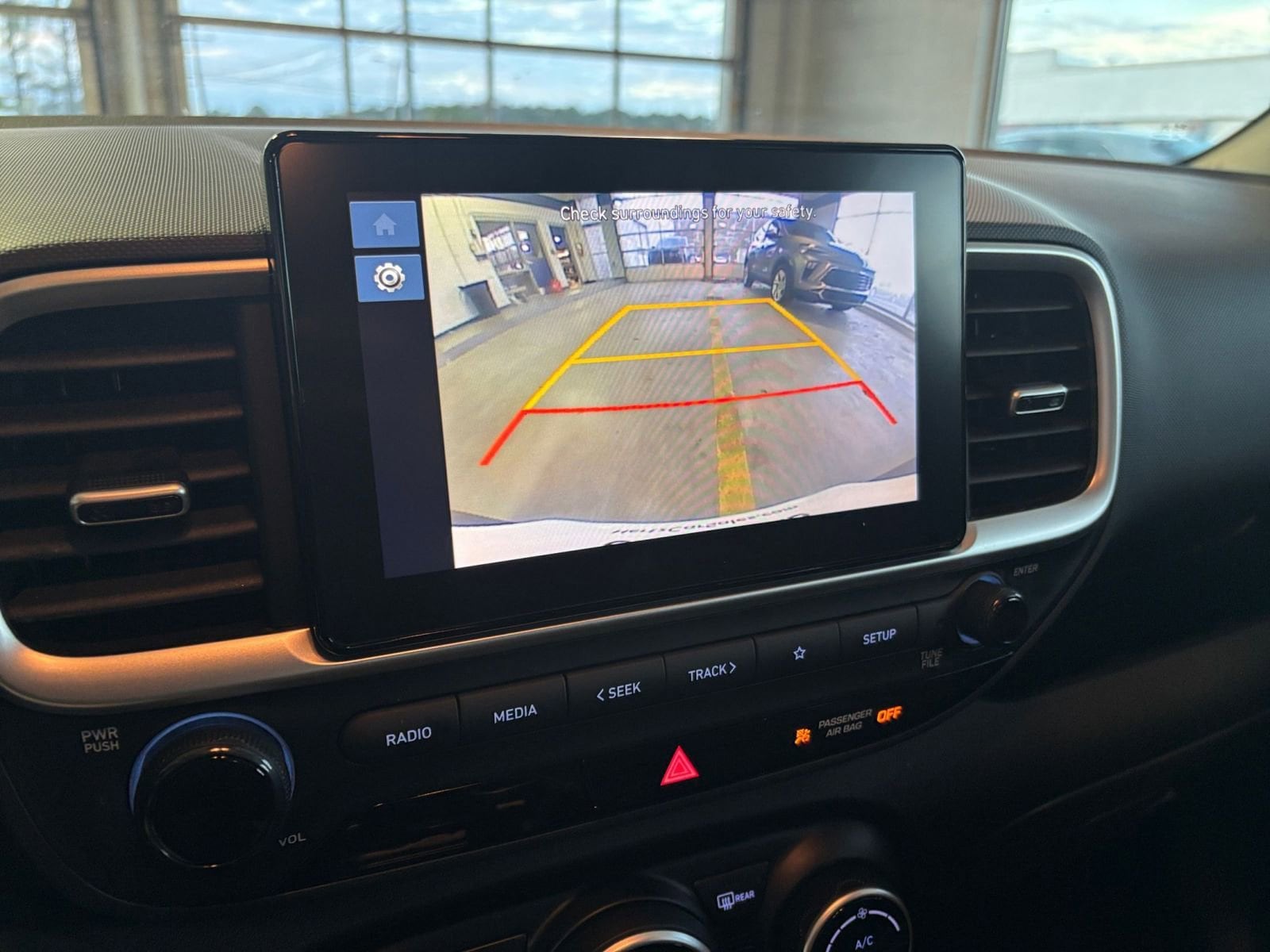 Thumbnail: 2025 Hyundai Venue - 17