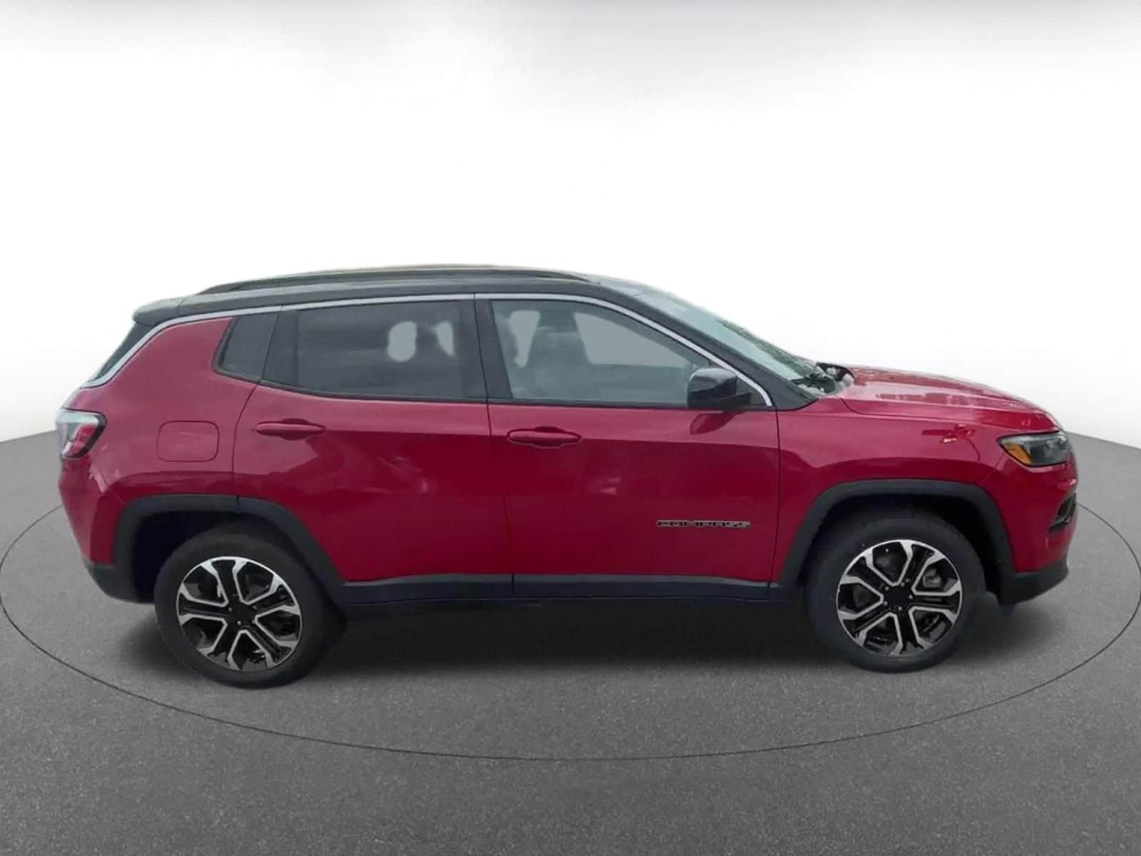 Thumbnail: 2023 Jeep Compass - 15