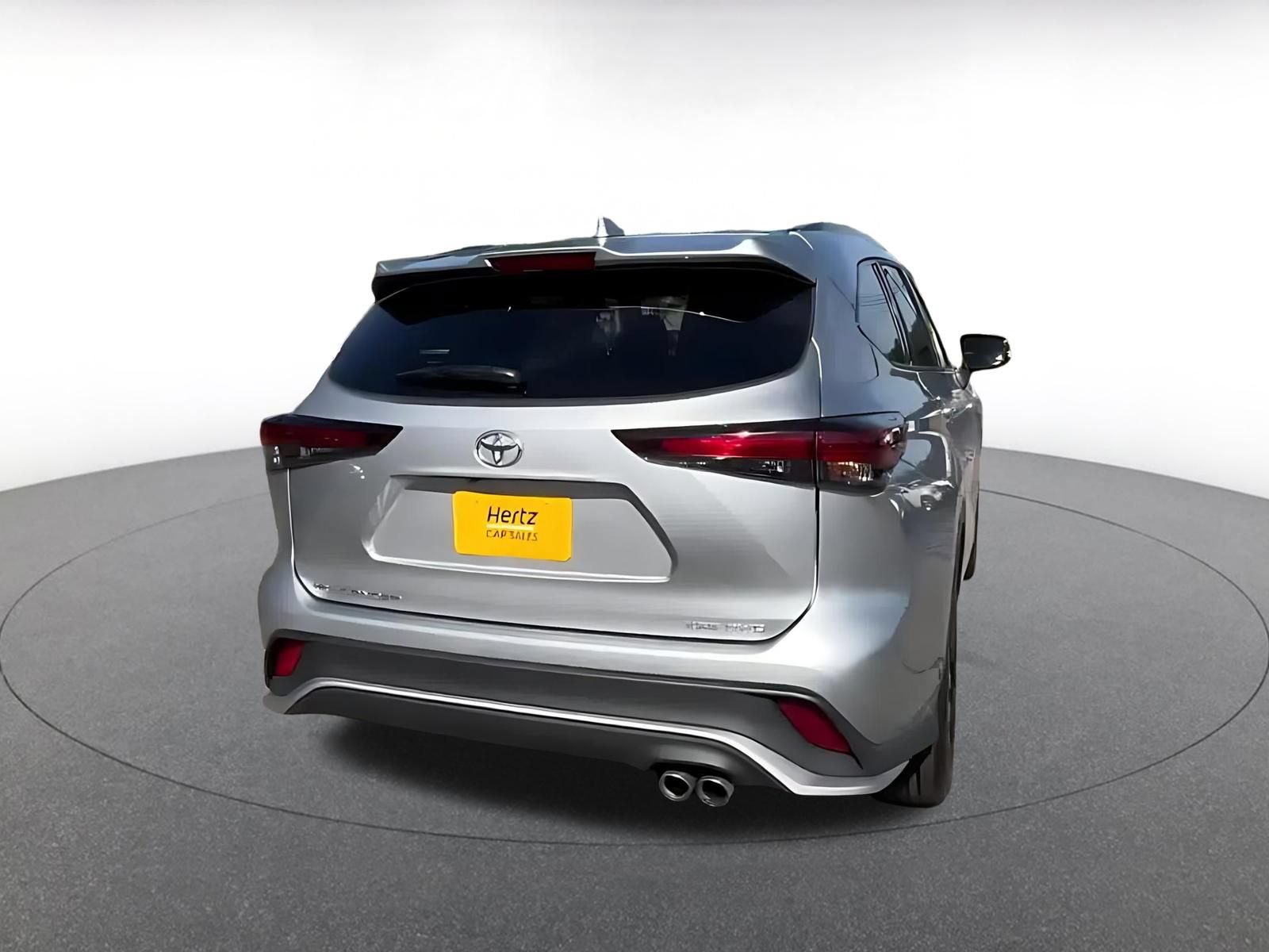 Thumbnail: 2025 Toyota Highlander - 13