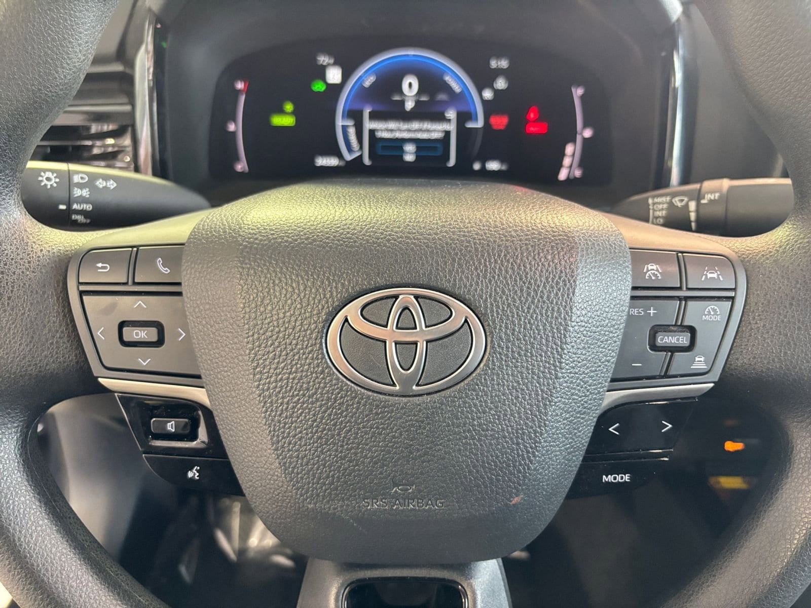 Thumbnail: 2025 Toyota Camry - 32