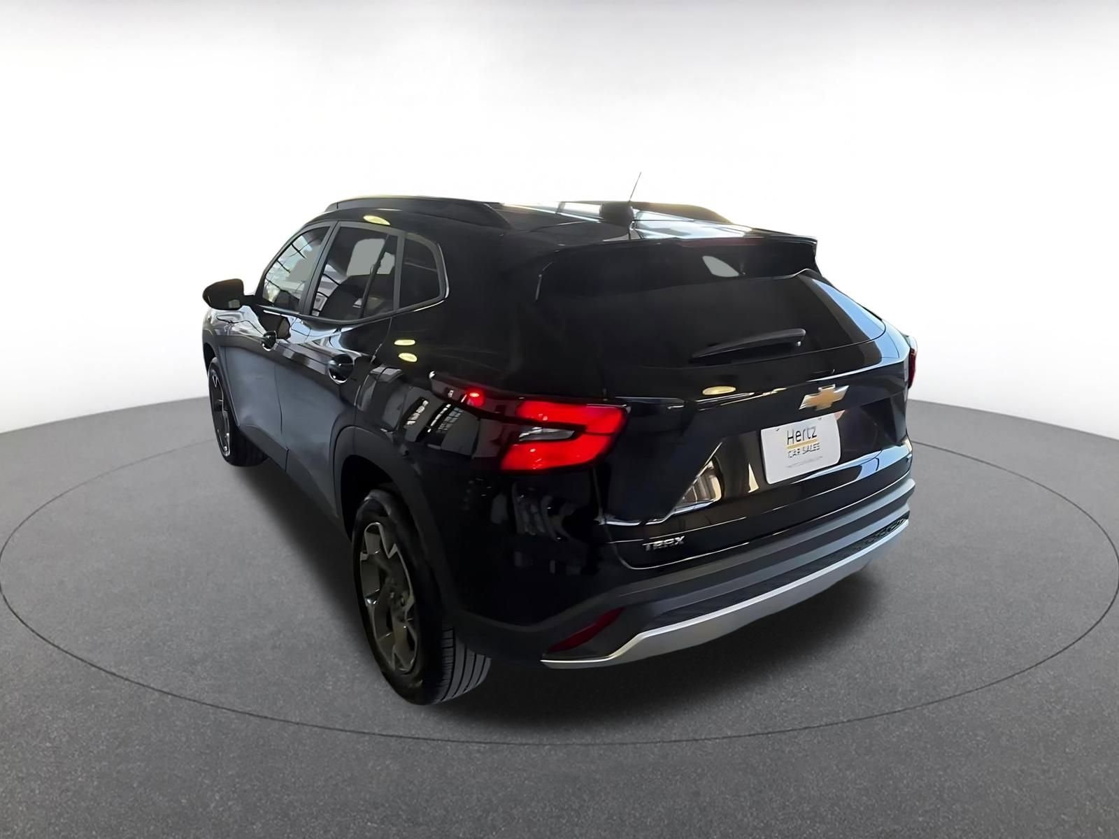 Thumbnail: 2025 Chevrolet Trax - 13