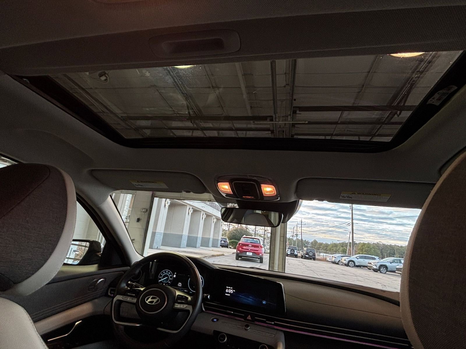 Thumbnail: 2025 Hyundai Elantra - 22